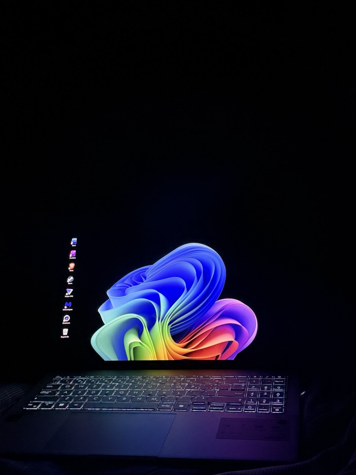 ASUS Vivobook S 15; Copilot+ PC, 15.6″ Thin and Light Laptop, 3K 120Hz OLED