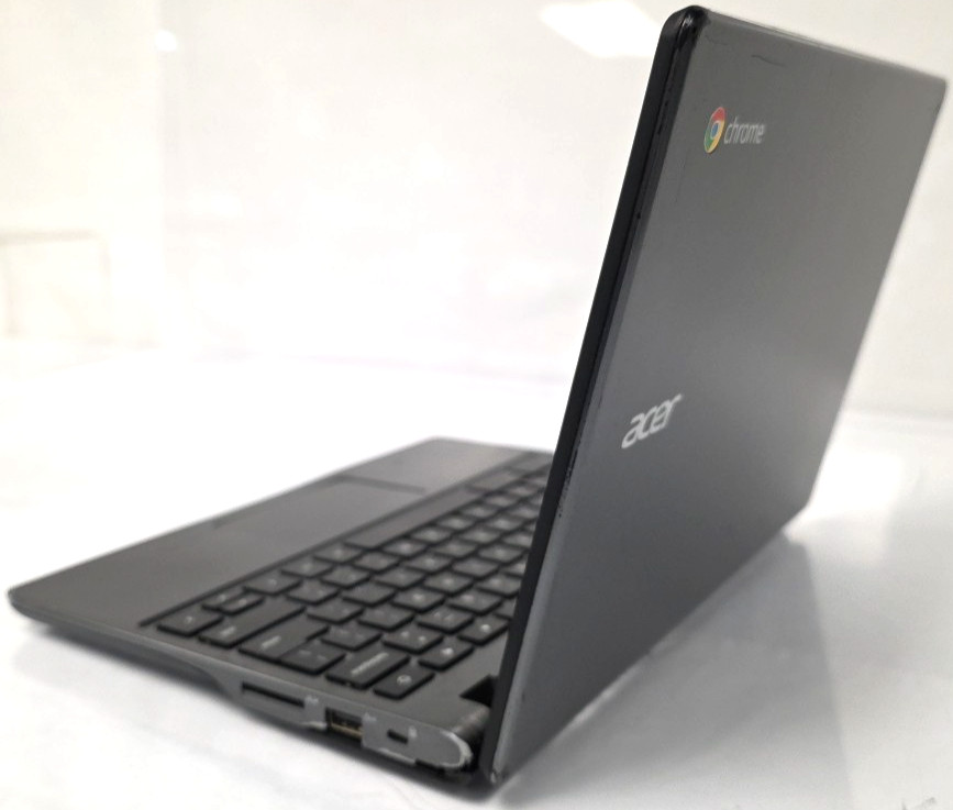 Acer Chromebook C720| Intel Celeron 2955U|2GB RAM| No SSD| No Battery| For Parts