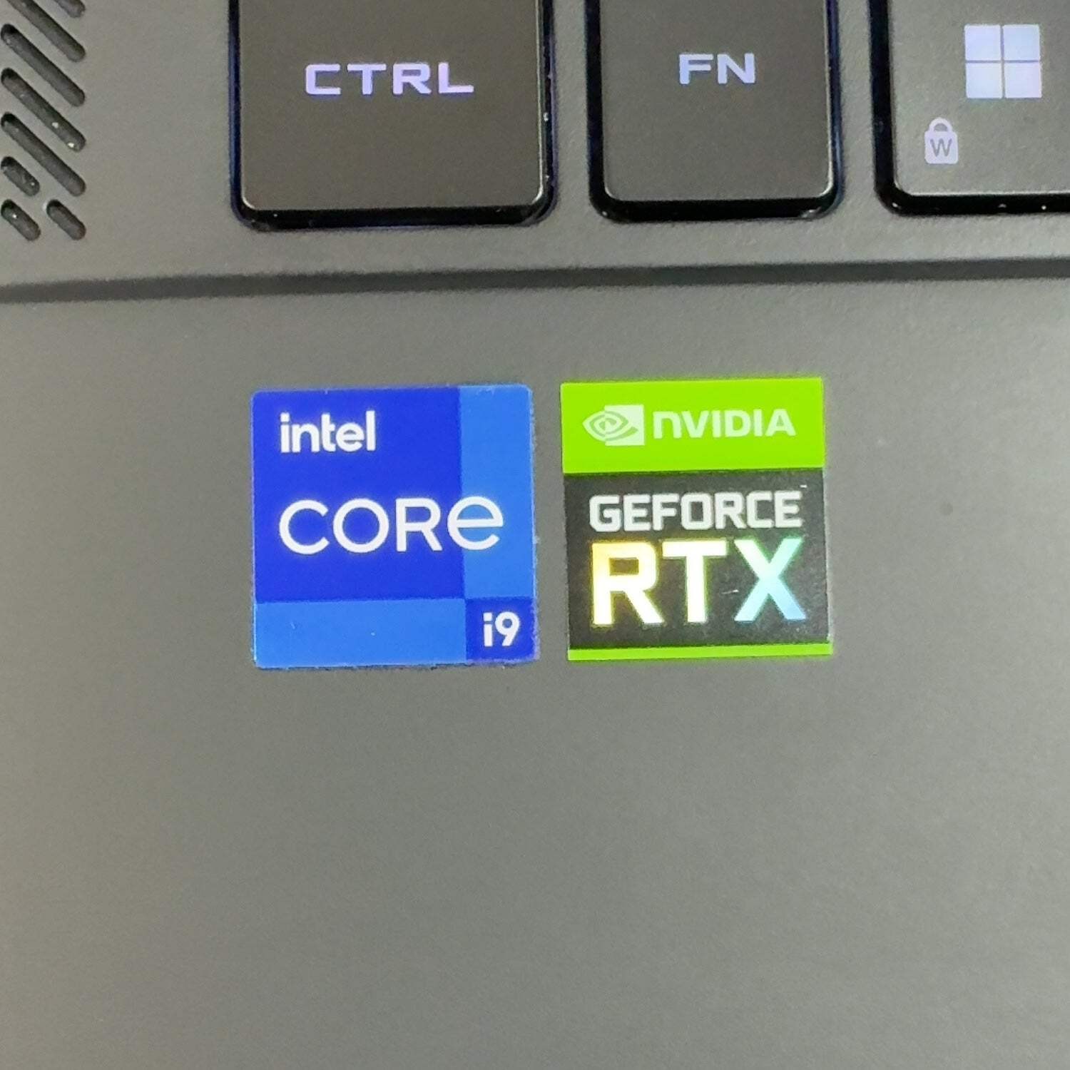 Asus ROG Zephyrus M16 GU603ZW 16″ i9-12900H 16GB RAM 512GB GeForce RTX 3070 Ti