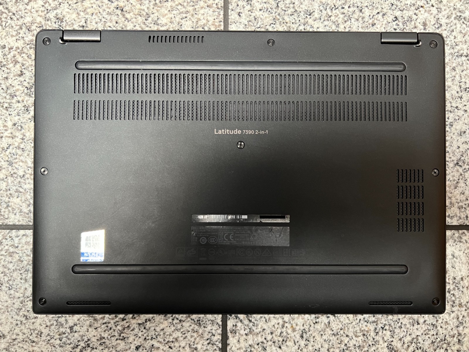 Dell Latitude 7390 2in1 Touch 16GB RAM 256GB SSD 15.6″ Intel Core i5 Win 11 Pro