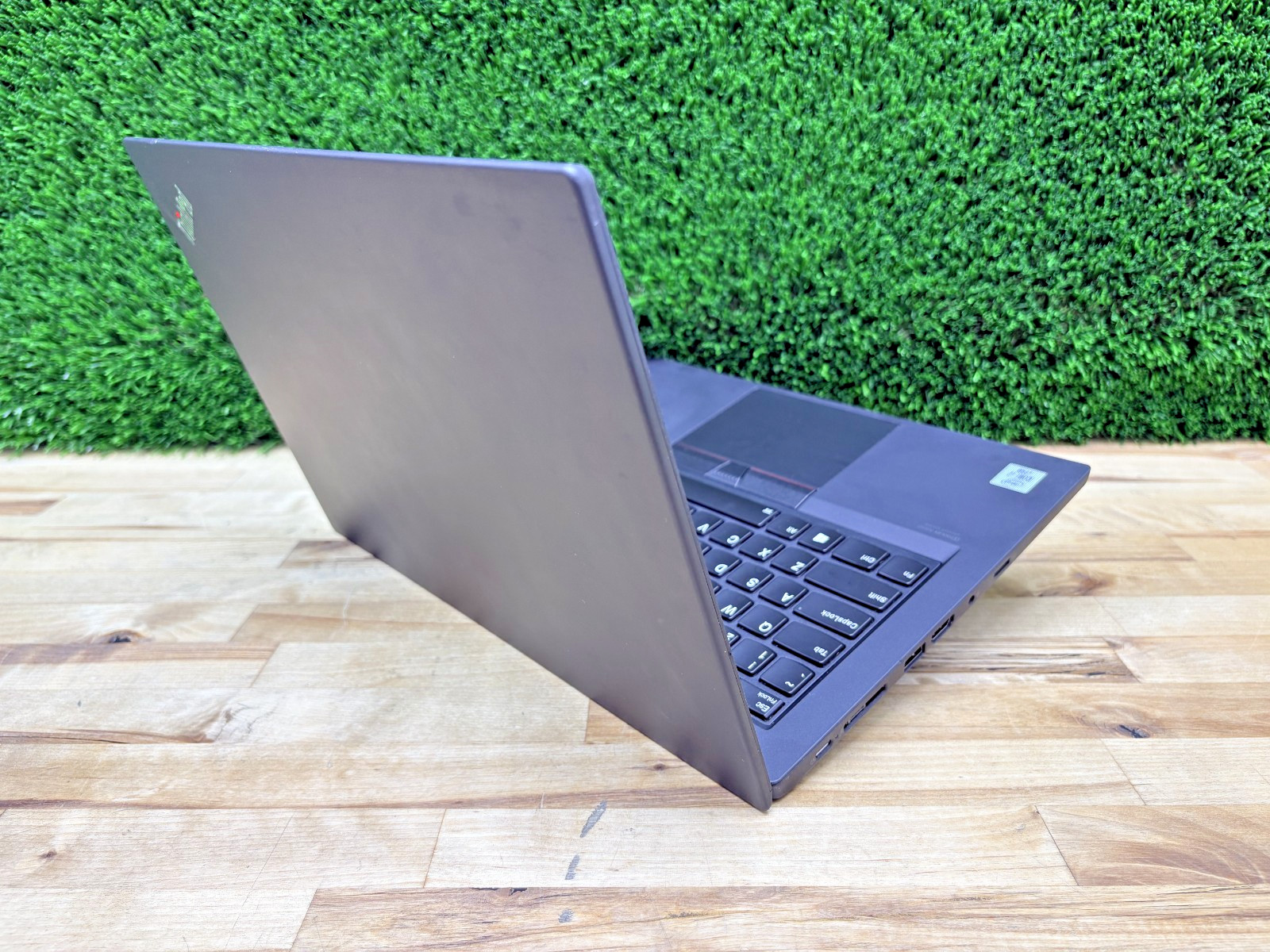Lenovo ThinkPad P14s G. 1 Intel i7-10th Gen 1.80GHz 16GB RAM 256GB SSD W 11 Pro*