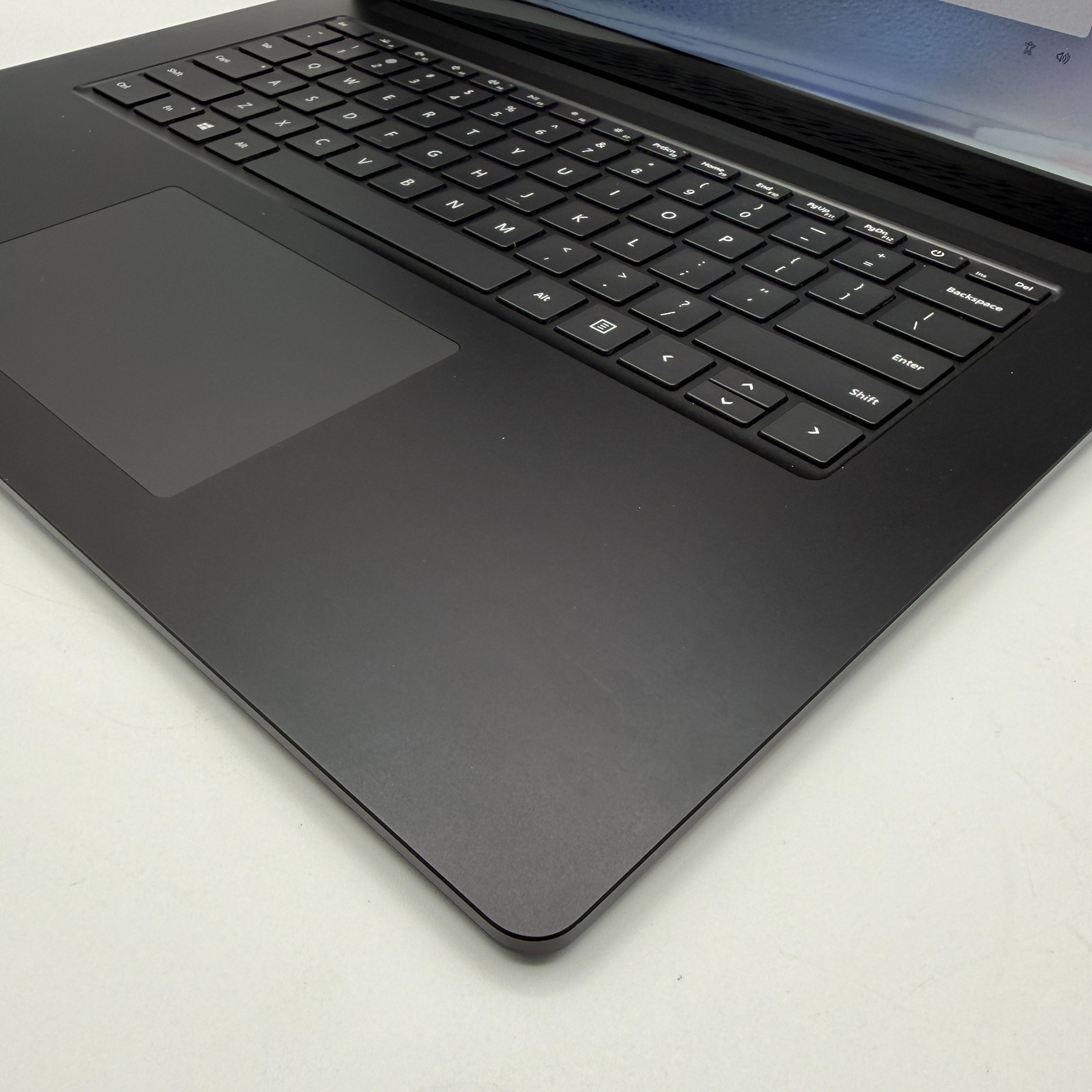 Microsoft Surface Laptop 3 15″ i7-1065G7 32GB RAM 1TB SSD Winвdows 11 Pro Black