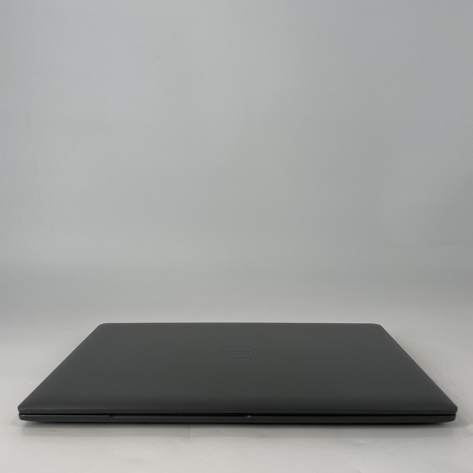 Dell Latitude 3540 15.6 Gray FHD 1.7 GHz i7-1355U 16GB 256GB SSD Very Good