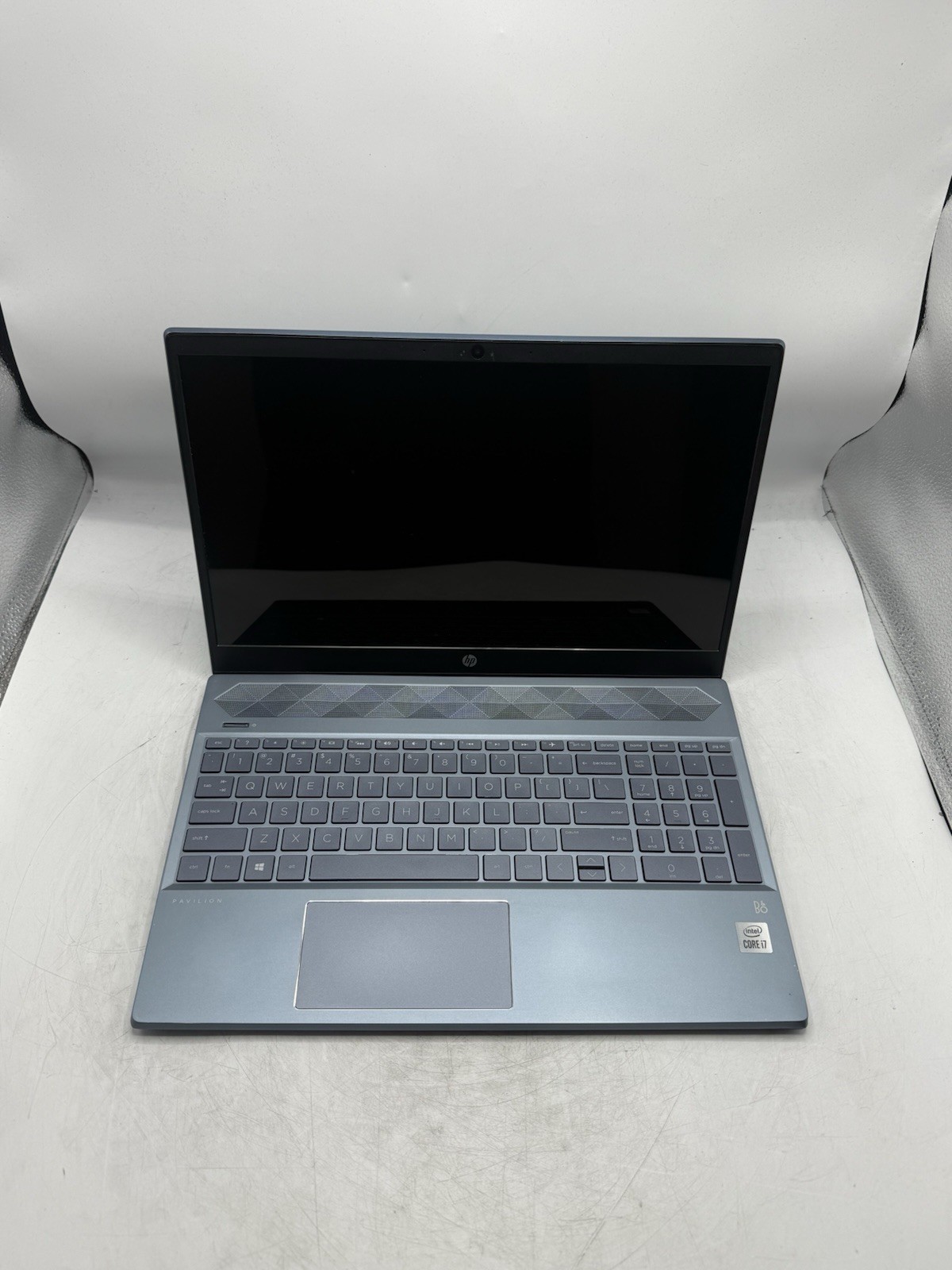 HP Pavilion 15-CS3073CL 15.6″ FHD Touch I7-1065G7 4GB RAM MX250 READ