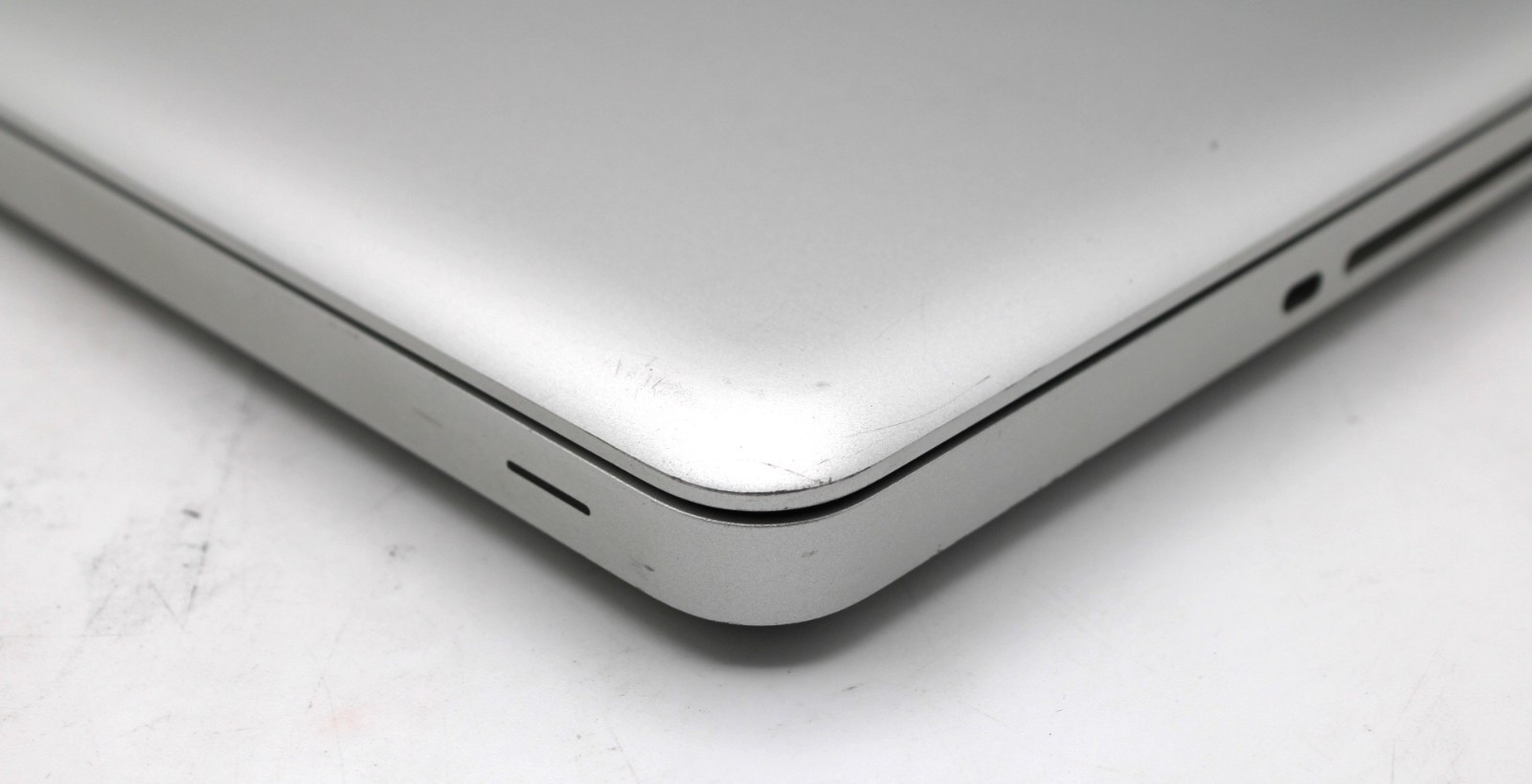 Apple MacBook ProA1278 i5-3210M@2.7GHz 8GB DDR3 NO STORAGE OR OS *PARTS/REPAIR*
