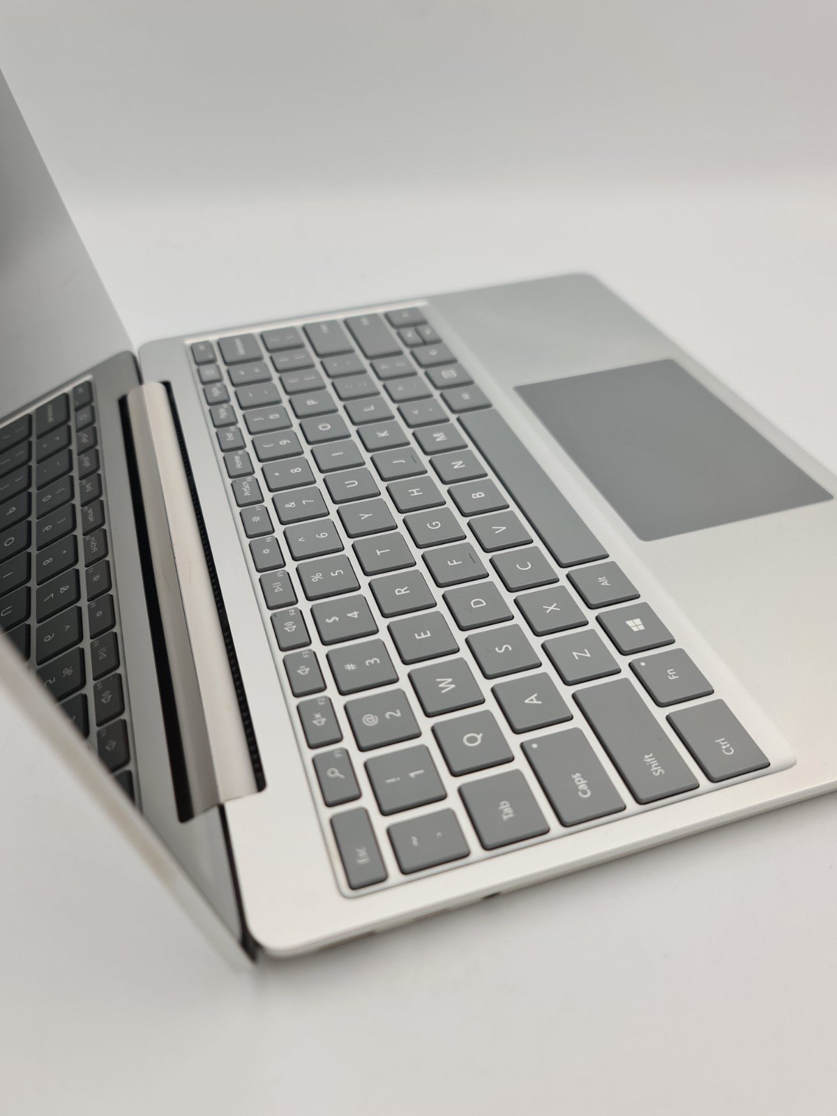 Microsoft Surface Laptop Go – 12.4” i5 10th Gen/8GB RAM/128GB (READ DESC) – 47C