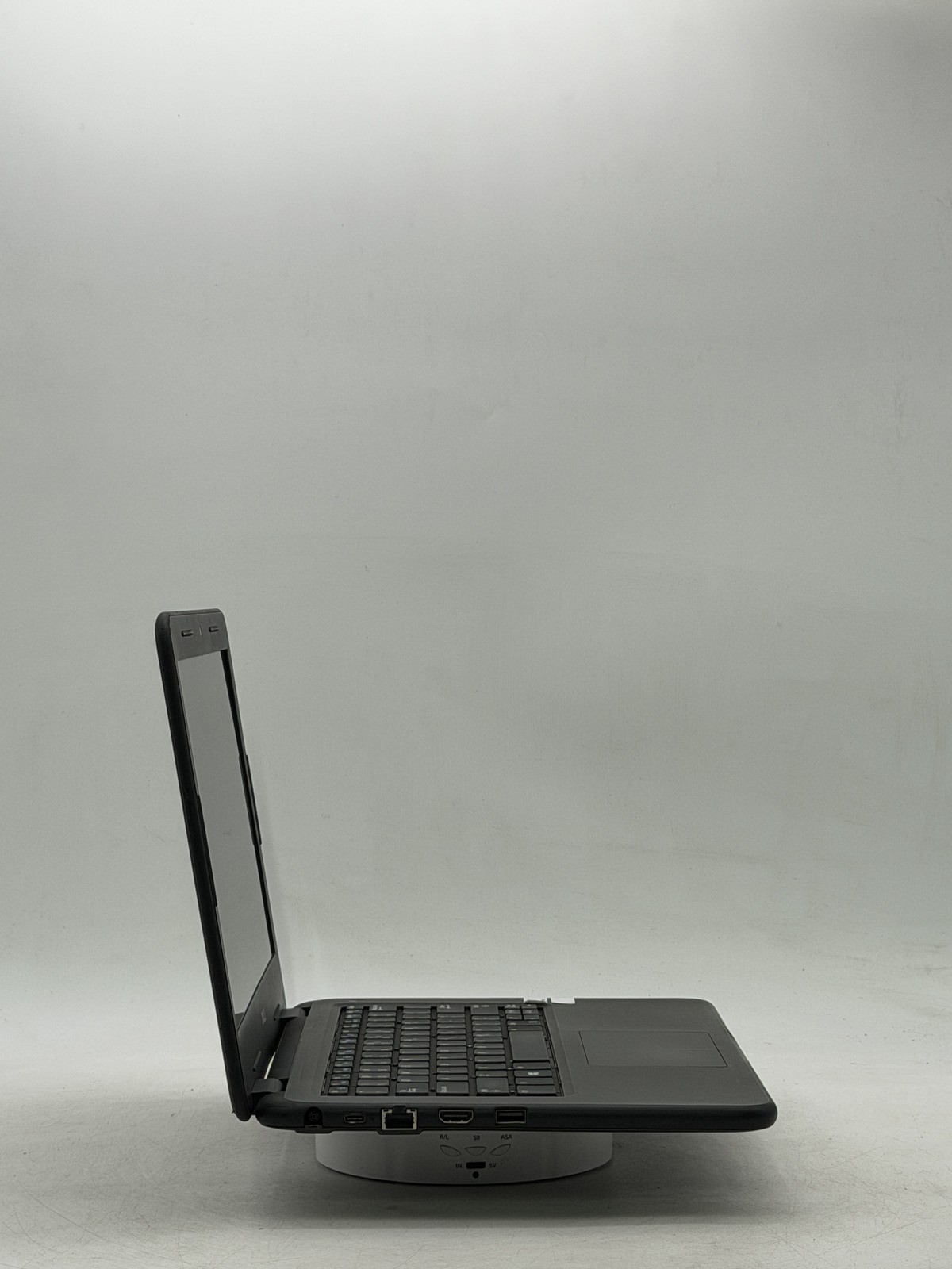 Dell Latitude 3310 13.3in i5-8265U 8GB 128GB NO OS – Read