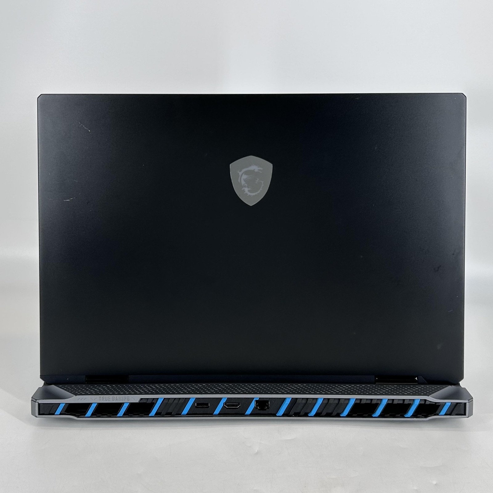 MSI Titan 18 HX 120Hz 2.2 GHz i9-14900HX 64GB 12TB SSD NVIDIA RTX 4090 Very Good