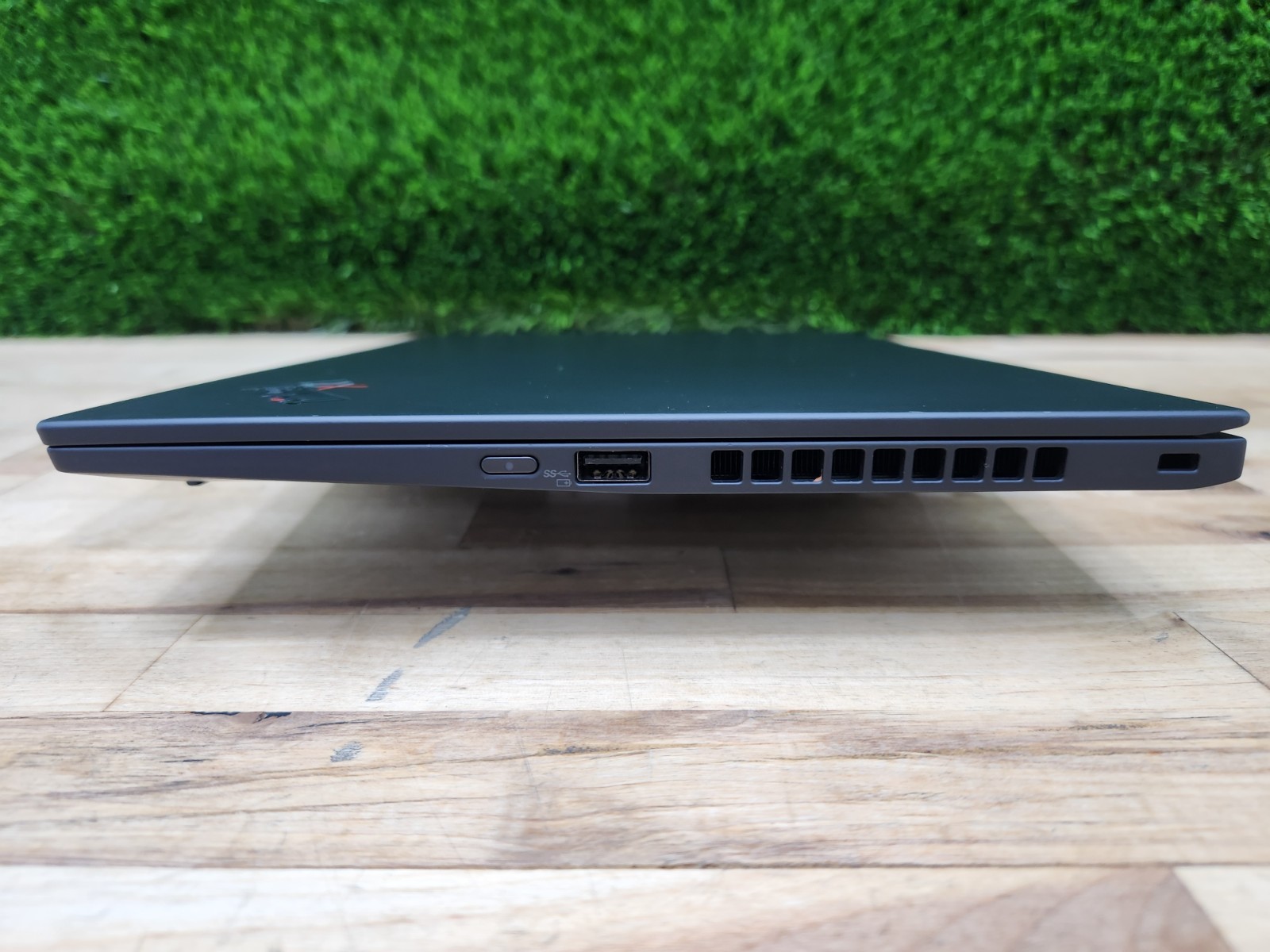 Lenovo ThinkPad X1 Carbon Gen 8 14″ i5-10210U 8GB 256GB SSD EXCELLENT BATTERY ~