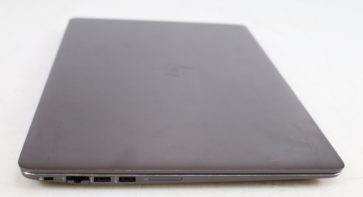 HP ZBook Studio G4 15.6″ Intel i7-7700HQ 8GB DDR4 256GB SSD No COA OS