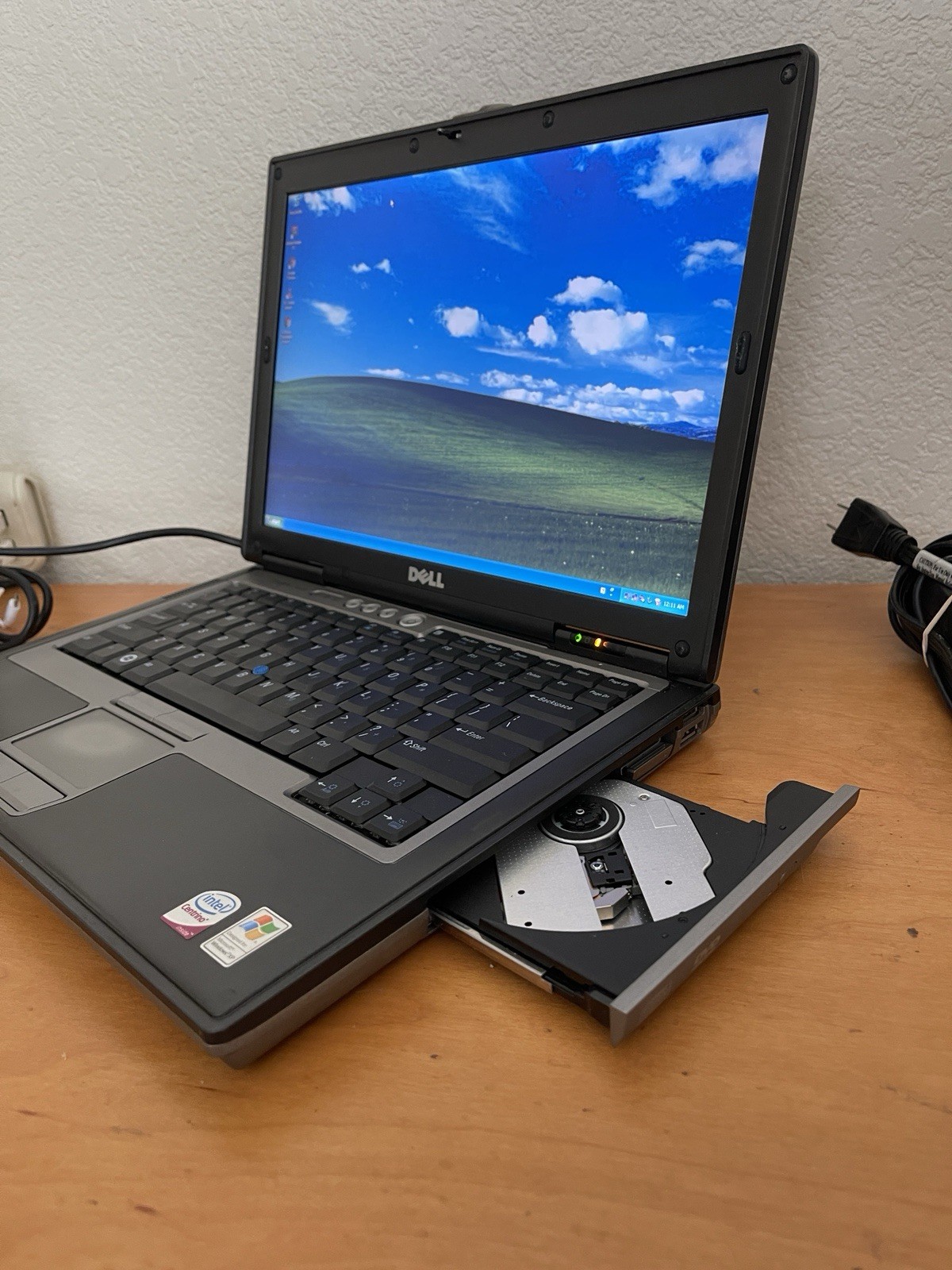 DELL D630 D620 14″ Windows XP Laptop 1.7Ghz, 3GB, 120 GB SSD, DVD, RS232 Serial