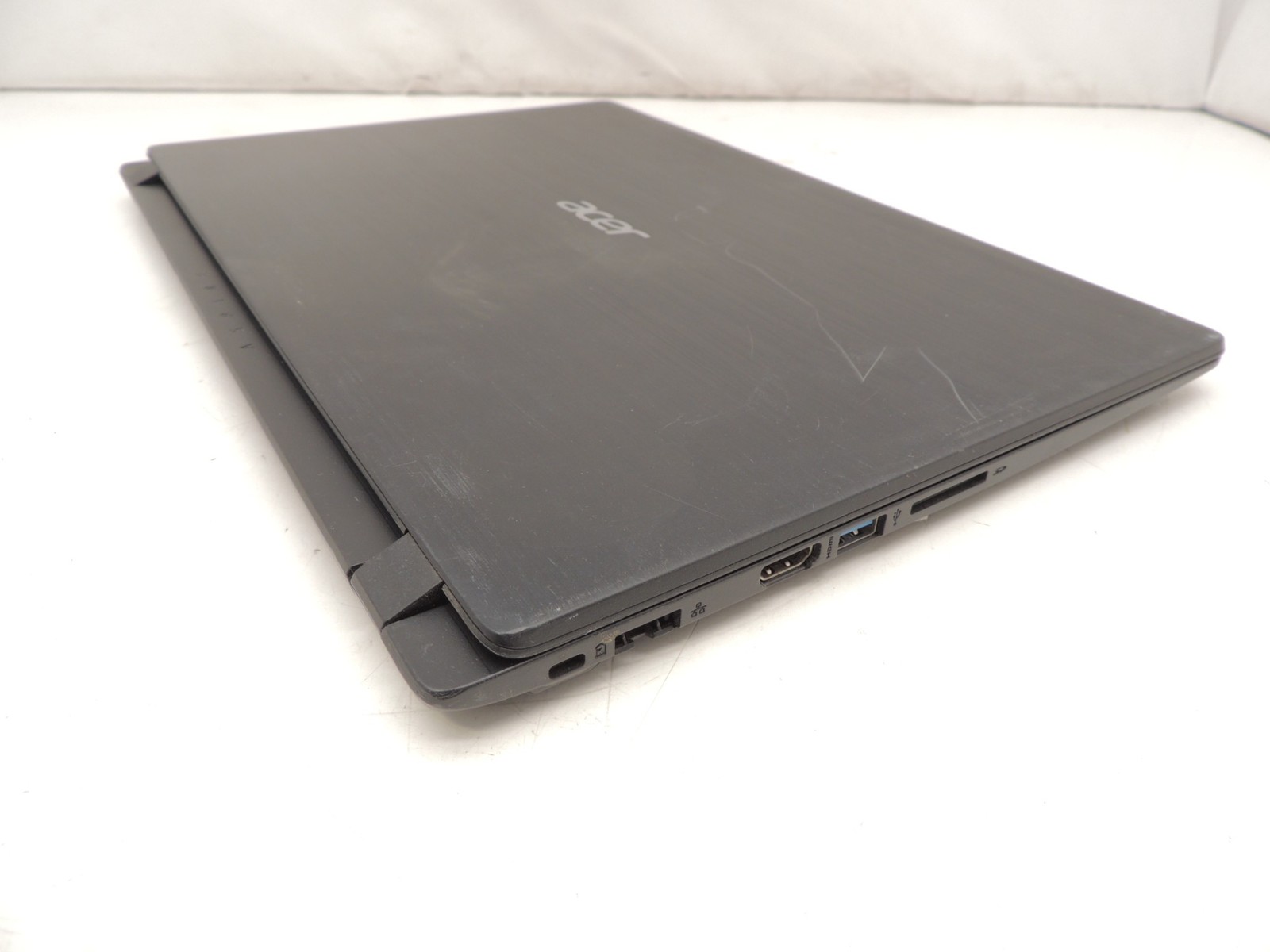 Toshiba Aspire A114 14″ Celeron N4000 4GB 64GB Webcam Windows 10 Laptop Complete