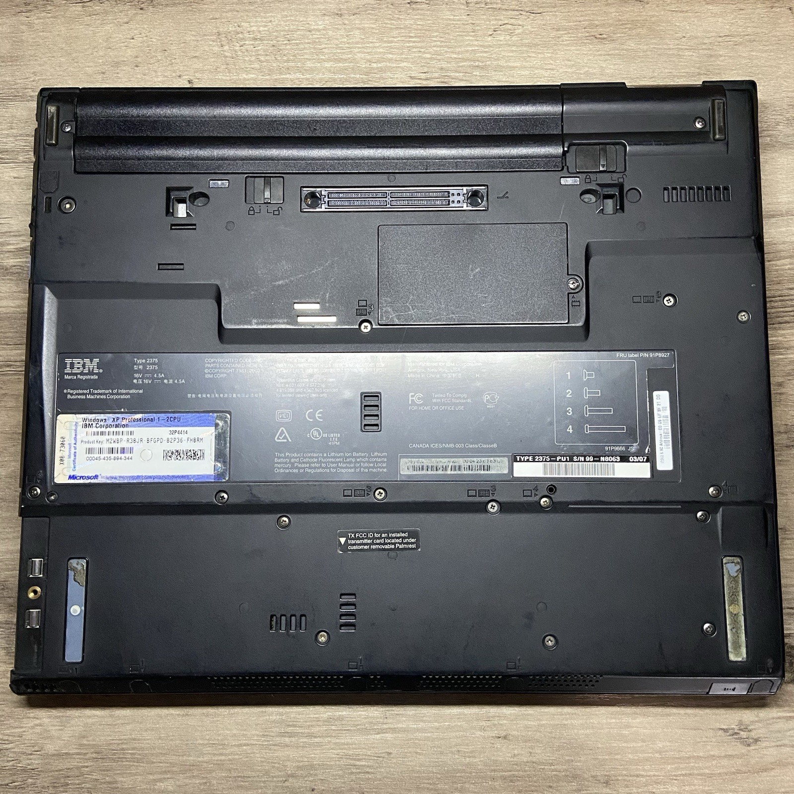 Vintage IBM ThinkPad T40 2374 Laptop Computer Parts Repair Windows Xp Notebook