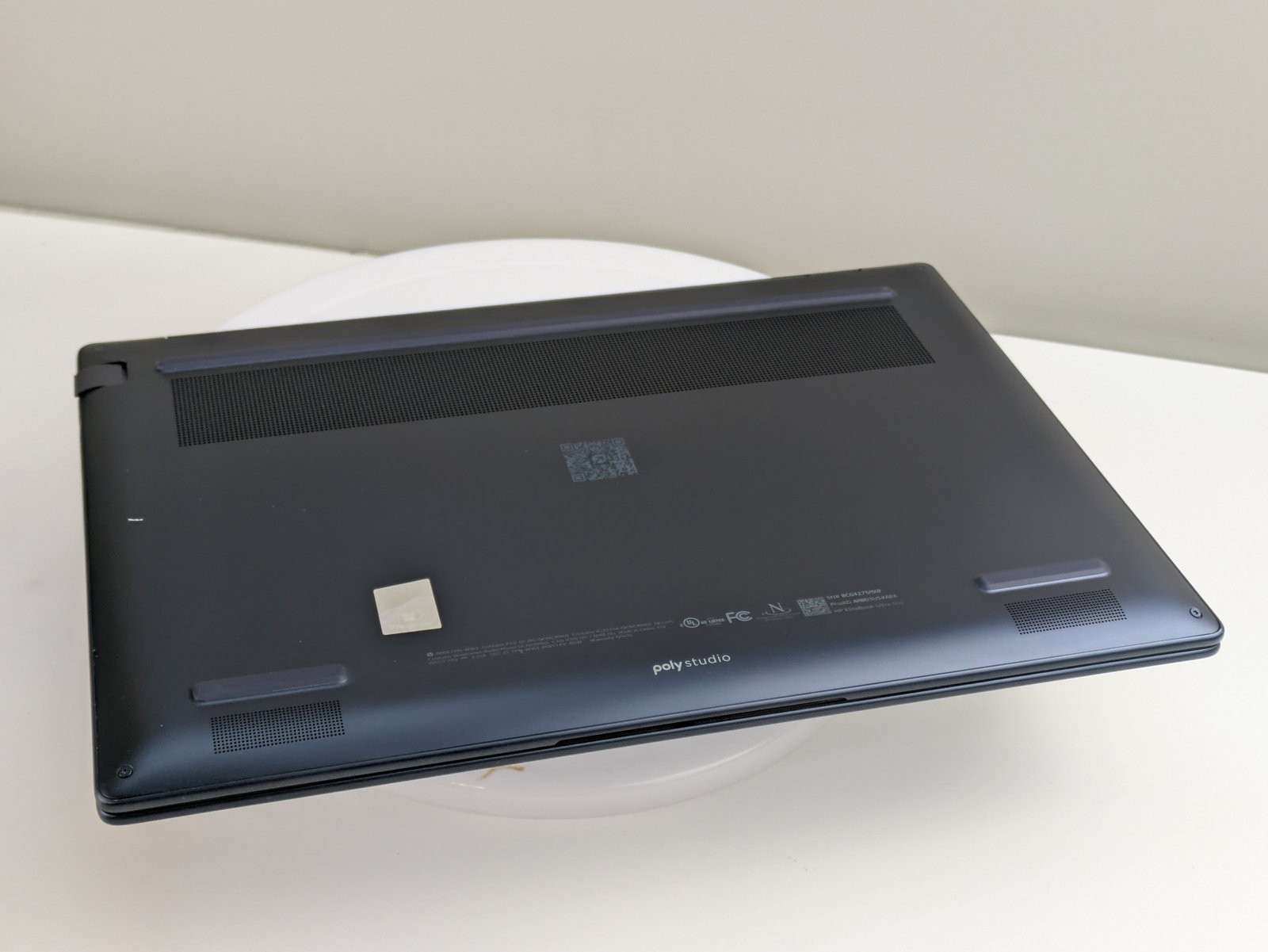 HP EliteBook Ultra G1q 14″ Snapdragon X Elite 16GB RAM 512GB SSD 2.2K W11P
