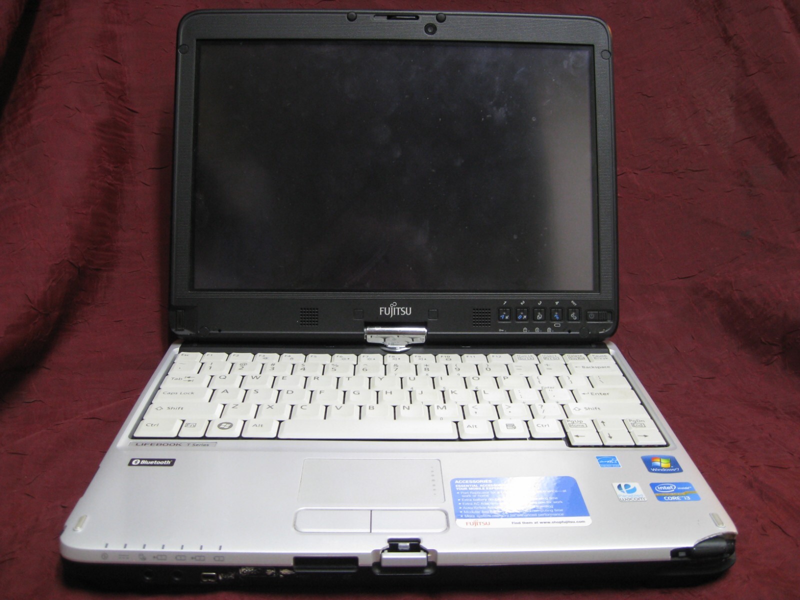 Fujitsu Lifebook T731 i3-2330M 2.2GHz 4GB 250GB HDD Touch Webcam Laptop NO OS
