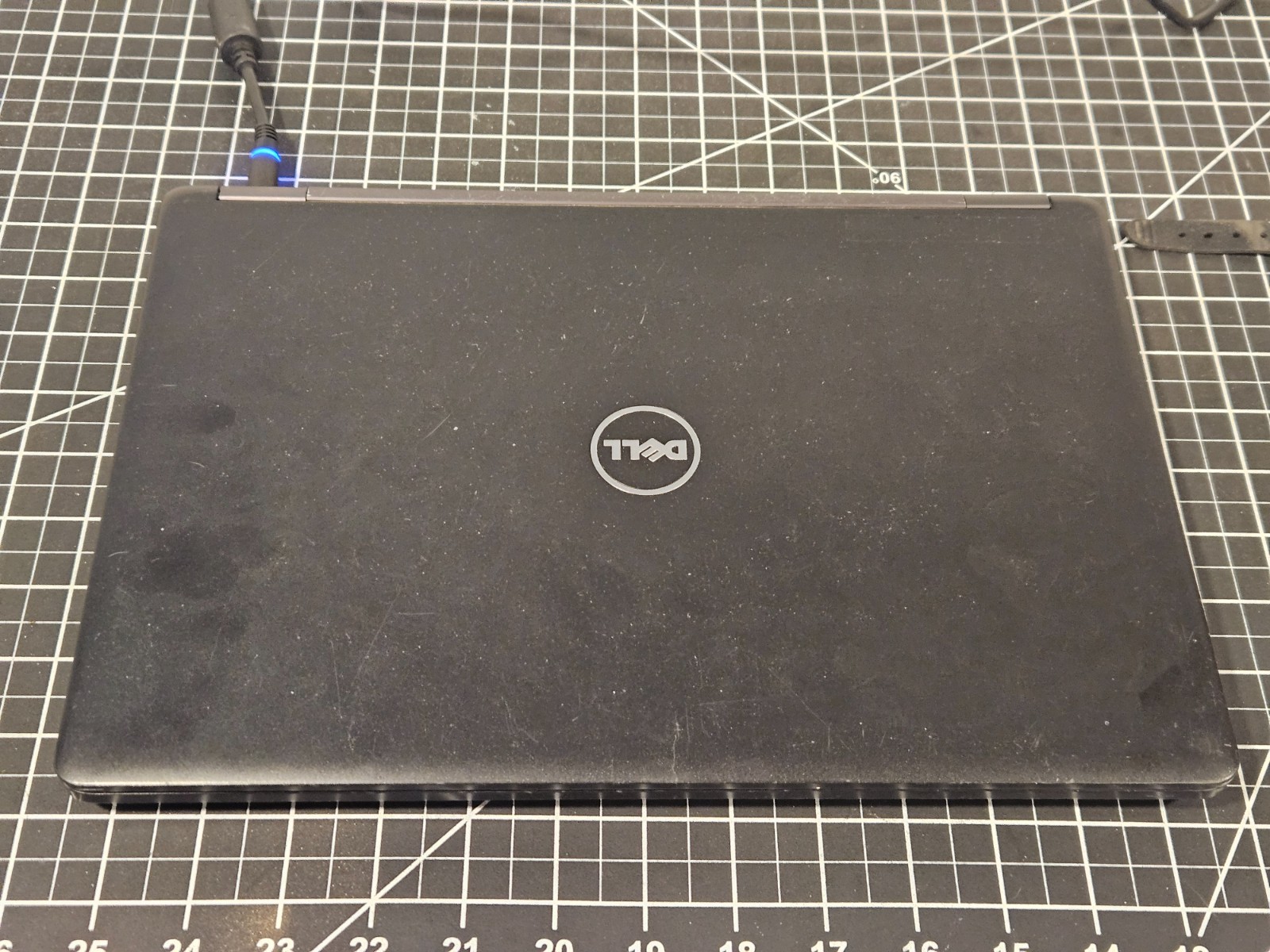 Dell Latitude 5480 14″ Core i5-7200U 2.5 GHz 8 GB DDR4 RAM No SSD No OS No AC