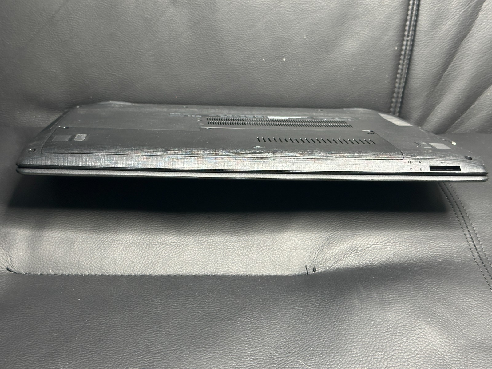 Acer Aspire E5-575G-57A4 Intel Core i5-7200U NVIDIA 950M 256GB SSD 16 GB RAM FHD