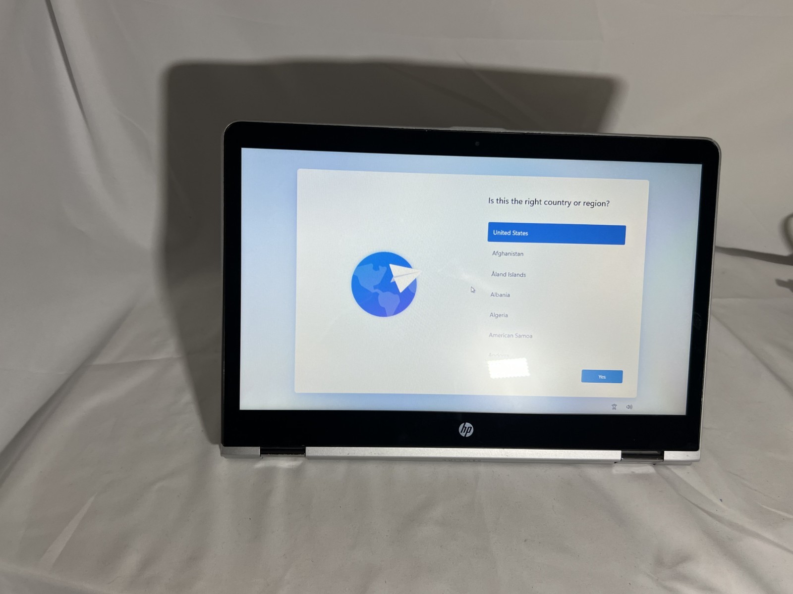 HP Pavilion x360 m Convertible: Core i3-7100U @2.40GHz, 8Gb RAM, HDD+SSD, HP-OEM