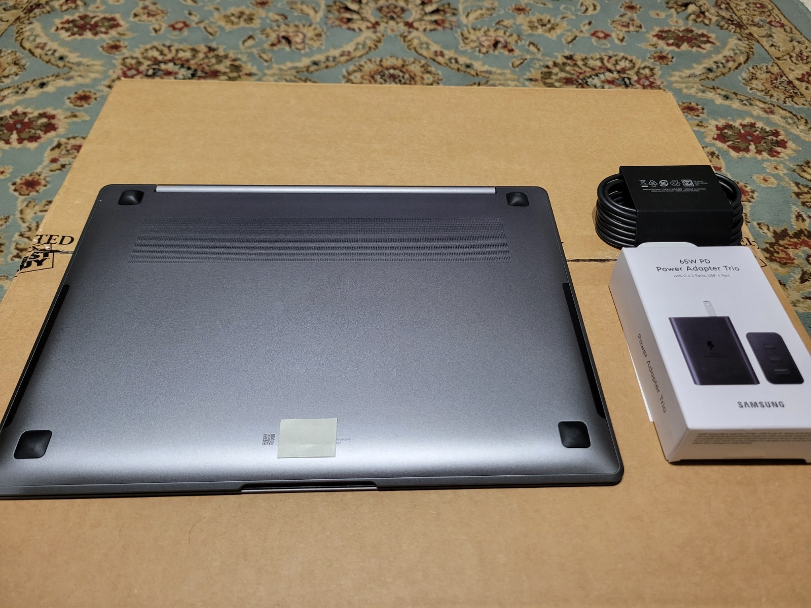 Samsung Galaxy Book5 Pro 14 OLED U7 16GB 512GB Open Box ONLY 3 Battery Cycle