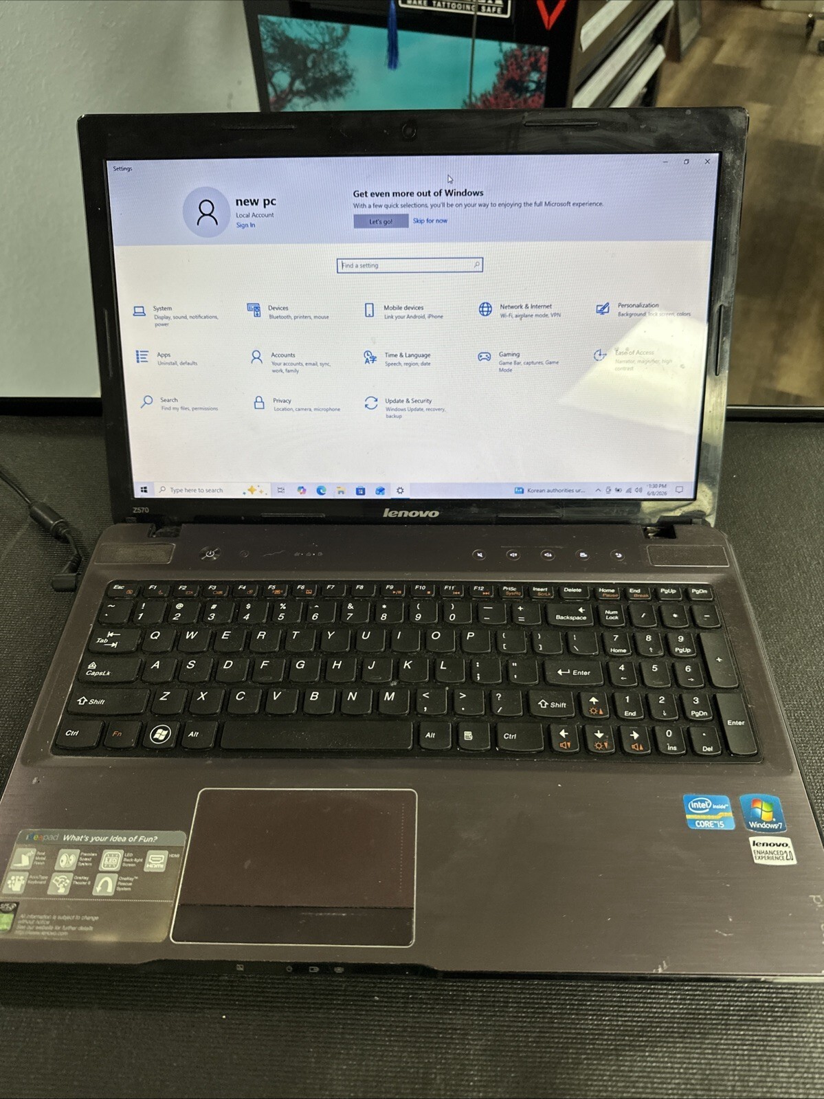 Lenovo IdeaPad Z570 Laptop Intel Core i5-2450M 6GB Ram (damaged) Read