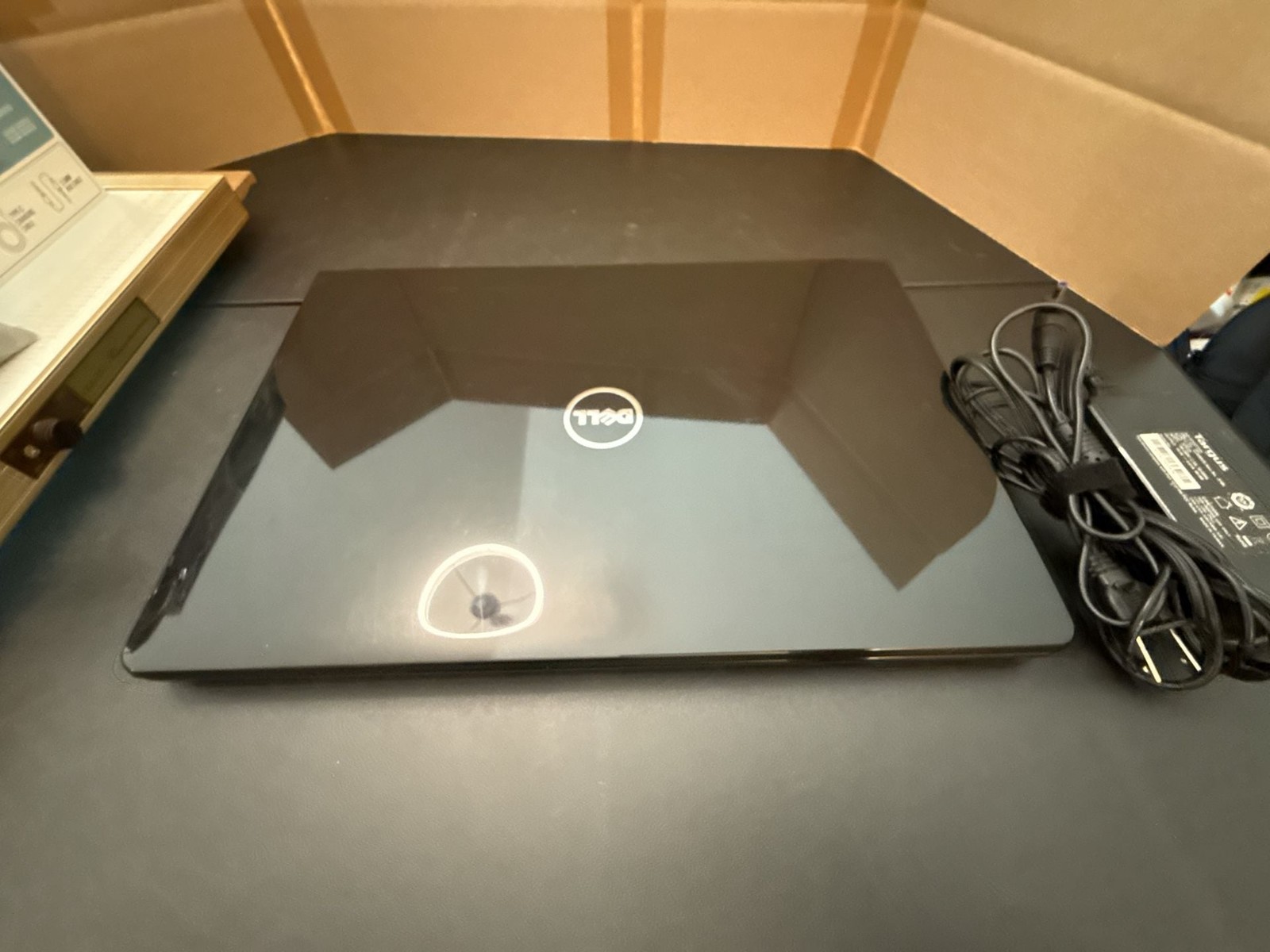 Dell Inspiron 15 5555 AMD A8-7410 Laptop