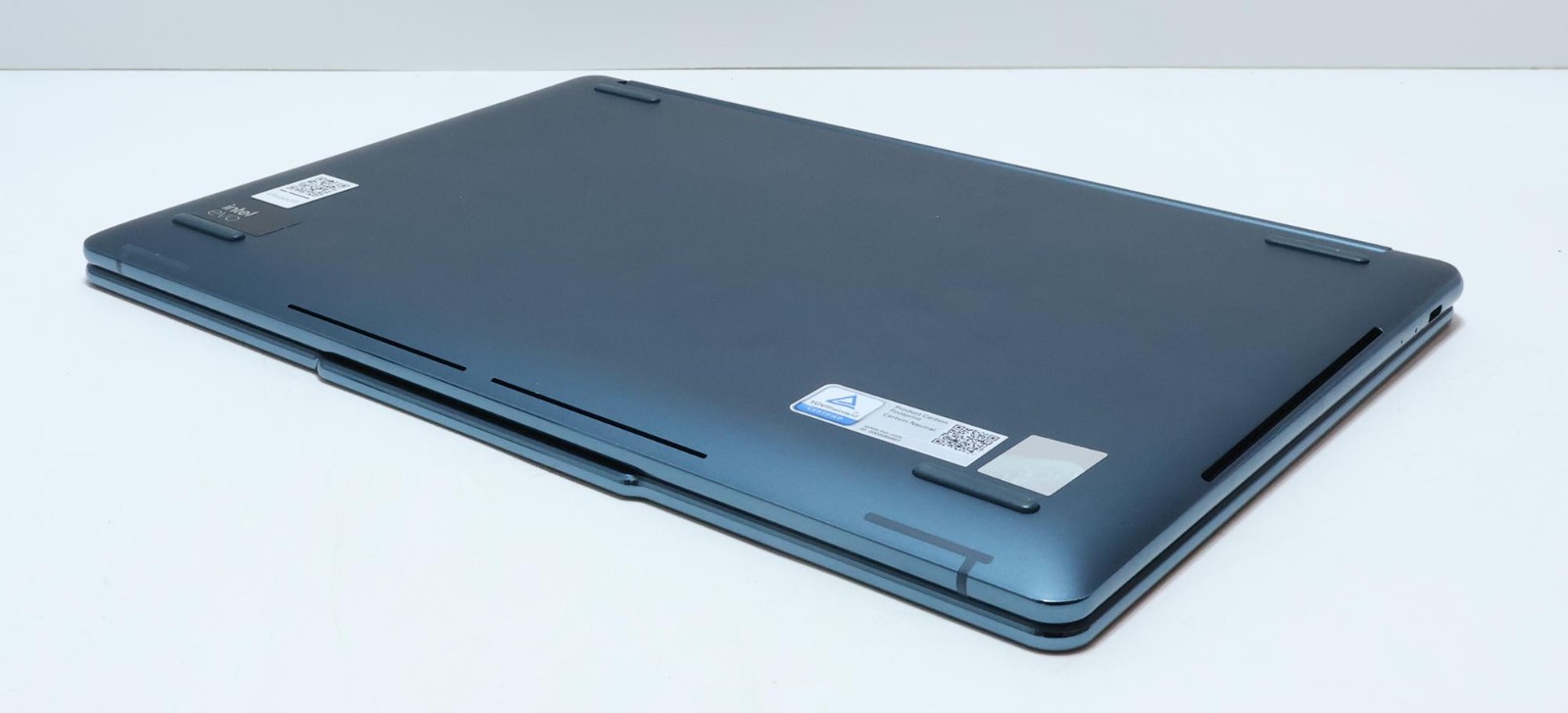 Lenovo Yoga Book 9i 2-in-1 Intel Core Ultra 7 155U 16GB 1TB 13.3″ 13IMU9