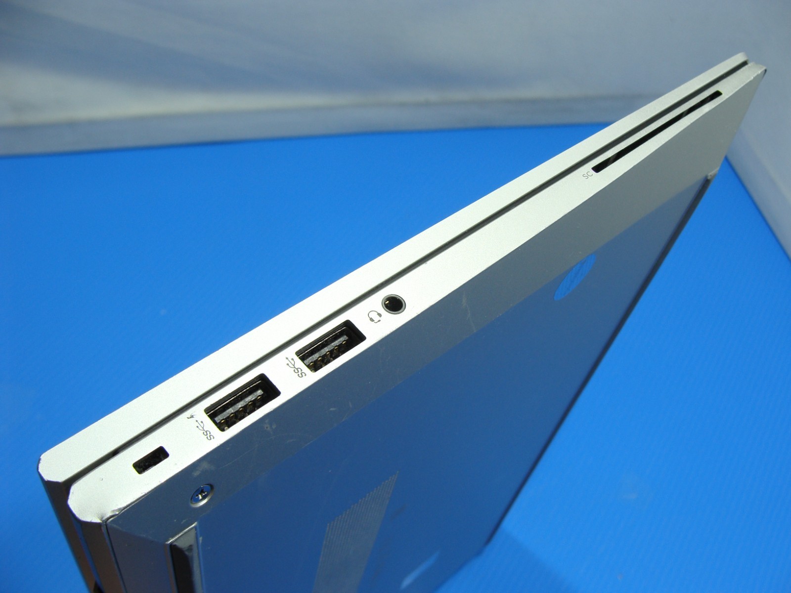HP EliteBook 840 G8 14″ FHD Intel i7-1185G7 3GHz 8GB RAM 256GB SSD Wind 11 Pro
