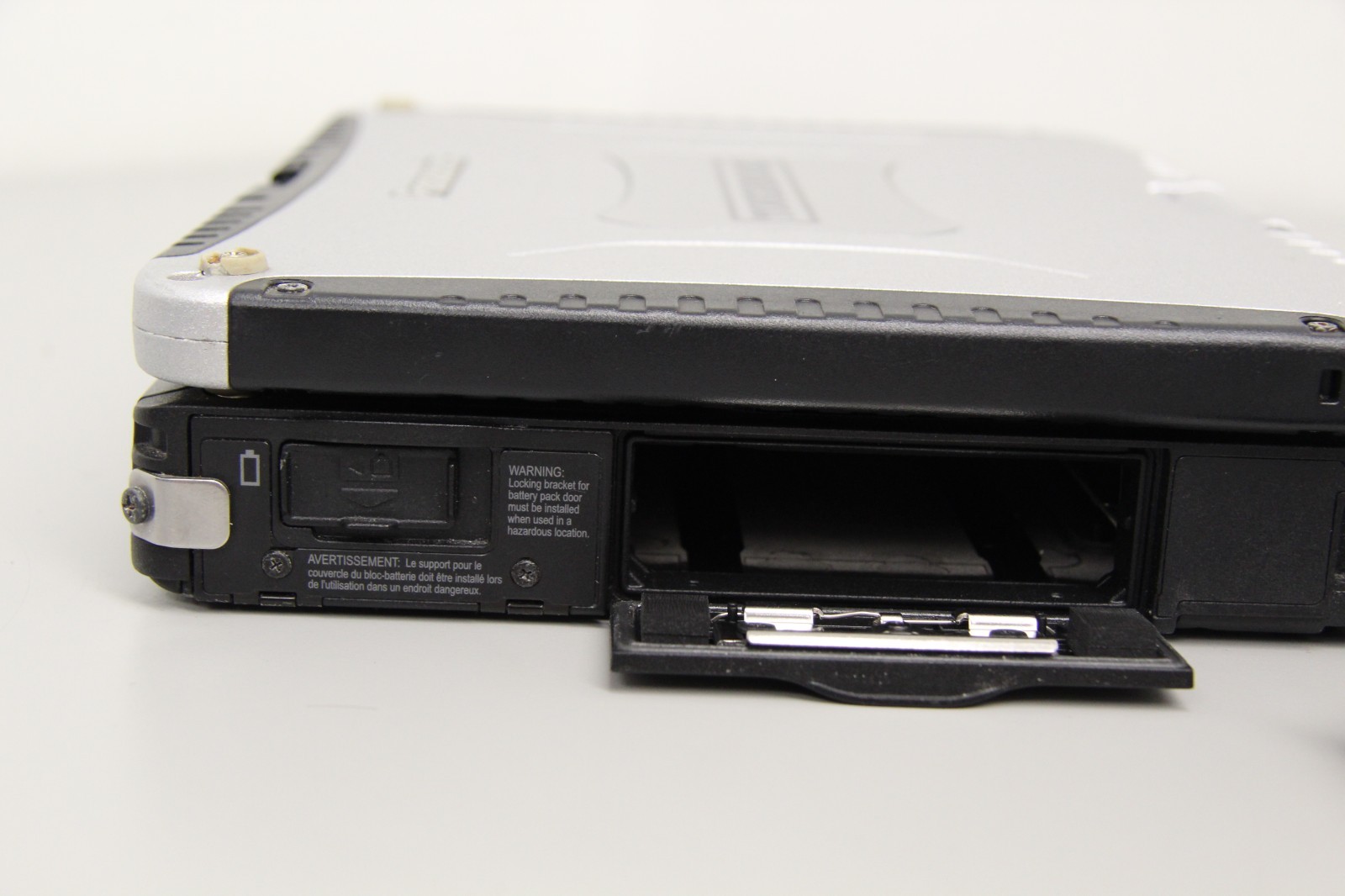 Panasonic Toughbook CF-19 Intel Core 2 Duo U9300 1.20GHz 2GB Ram No HDD/Supply