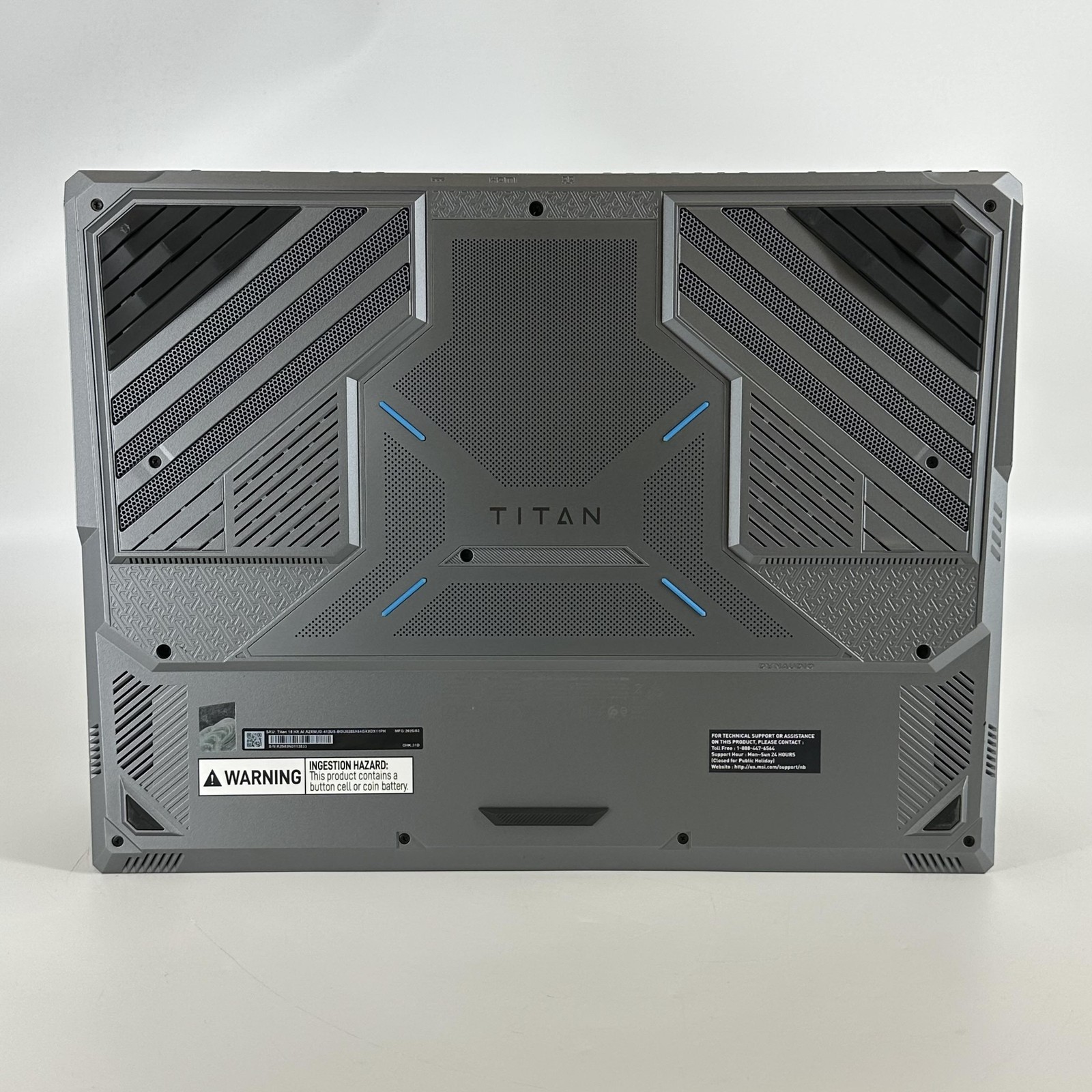 MSI Titan 18 HX AI 18 Black 120Hz FHD 2.8GHz Ultra 9 285HX 64GB 4TB SSD RTX 5090