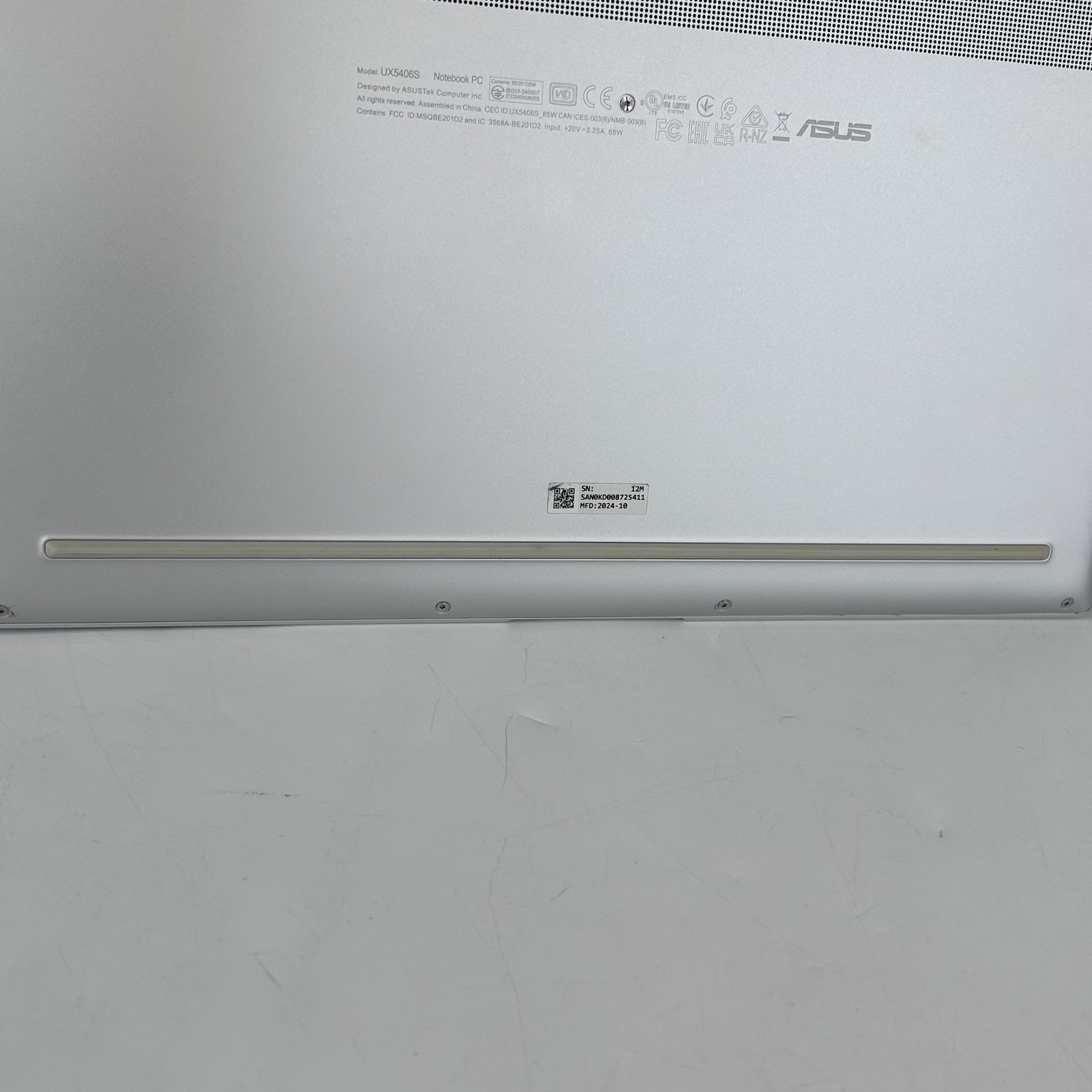 Asus Zenbook S 14 QHD+ TOUCH 2.2 GHz Ultra 7 258V 32GB 1TB SSD Very Good