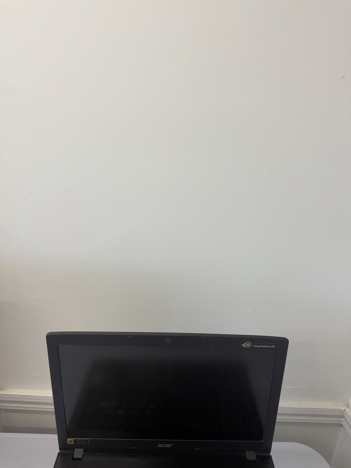 Acer Aspire E5-576 Laptop – Good Screen – Intel i3 Gen8 – RAM 8GB – Read Des