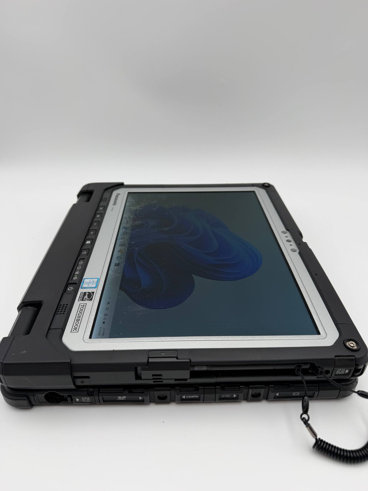 Panasonic Toughbook CF-33 i5-7300 16GB 512GB SSD Win11pro LTE /dGPS/Barcode