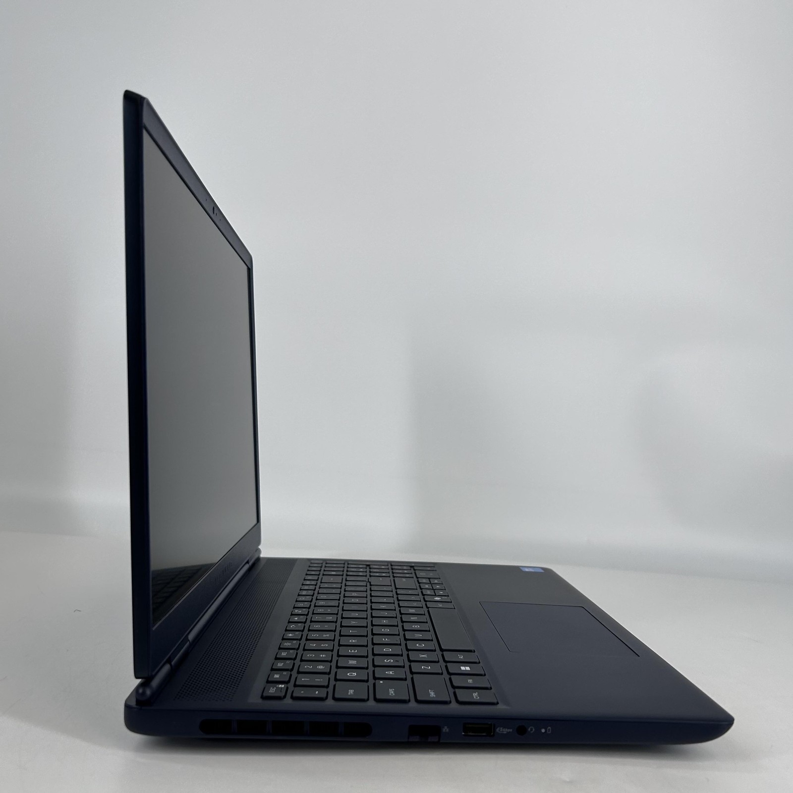 Dell Alienware 16 Aurora 120Hz QHD+ 2.5 GHz Intel Core 7 240H 16GB 1TB RTX 5050