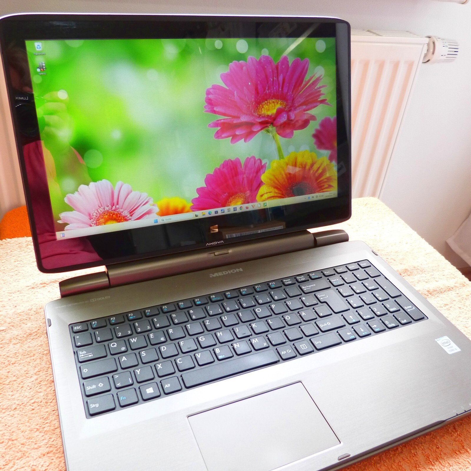 Medion S6214T Convertible Huge 2in1 Format 15″ TOUCH FULLHD QUAD CORE