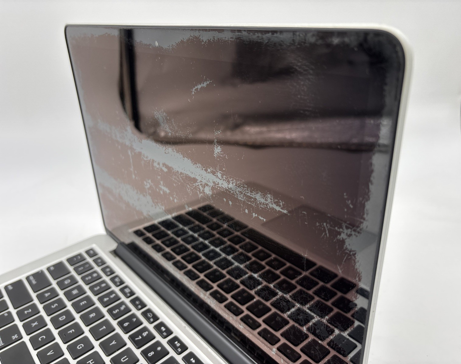 Apple MacBook Pro Early 2013 i5-3230M 2.60GHz, 8GB RAM 256GB SSD High Sierra