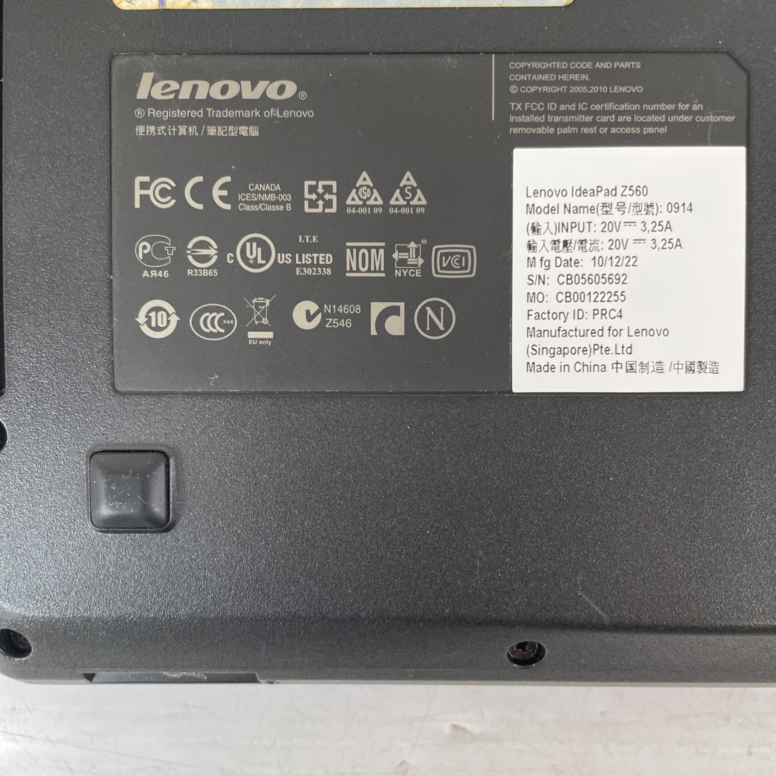 Lenovo IdeaPad Z560 15.6 Notebook Intel i3-380M 2.53GHz 4GB RAM 320GB HDD Win10