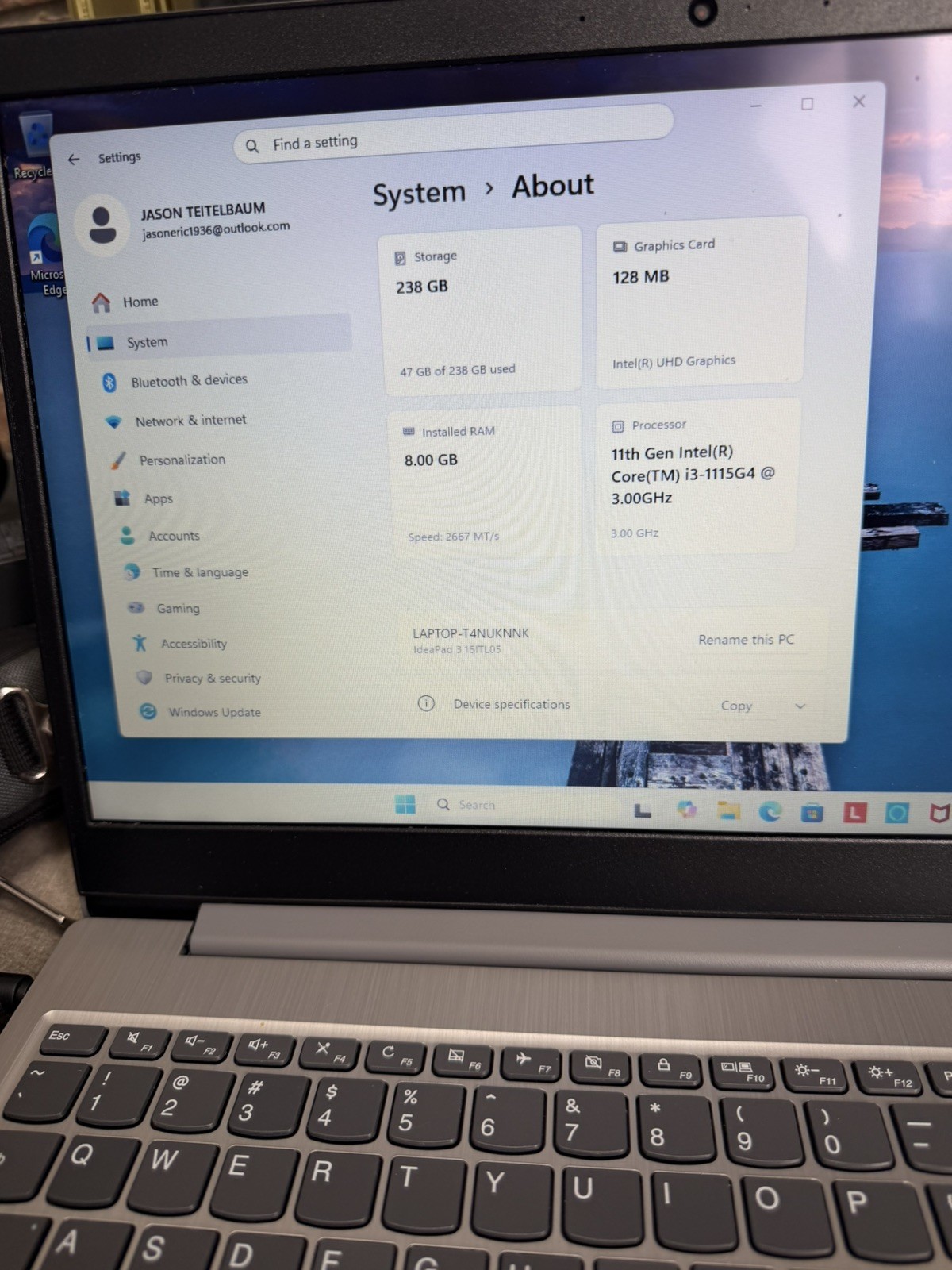 Lenovo-IdeaPad 3 15″ HD touch screen laptop intel core i3-1115g4 8g memory-256g
