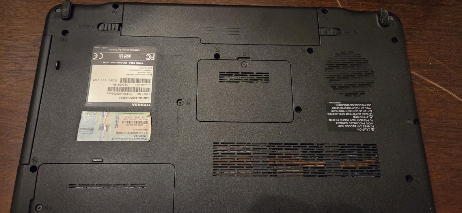 Toshiba Satellite Laptop A665D-S6051 Not Tested As Is