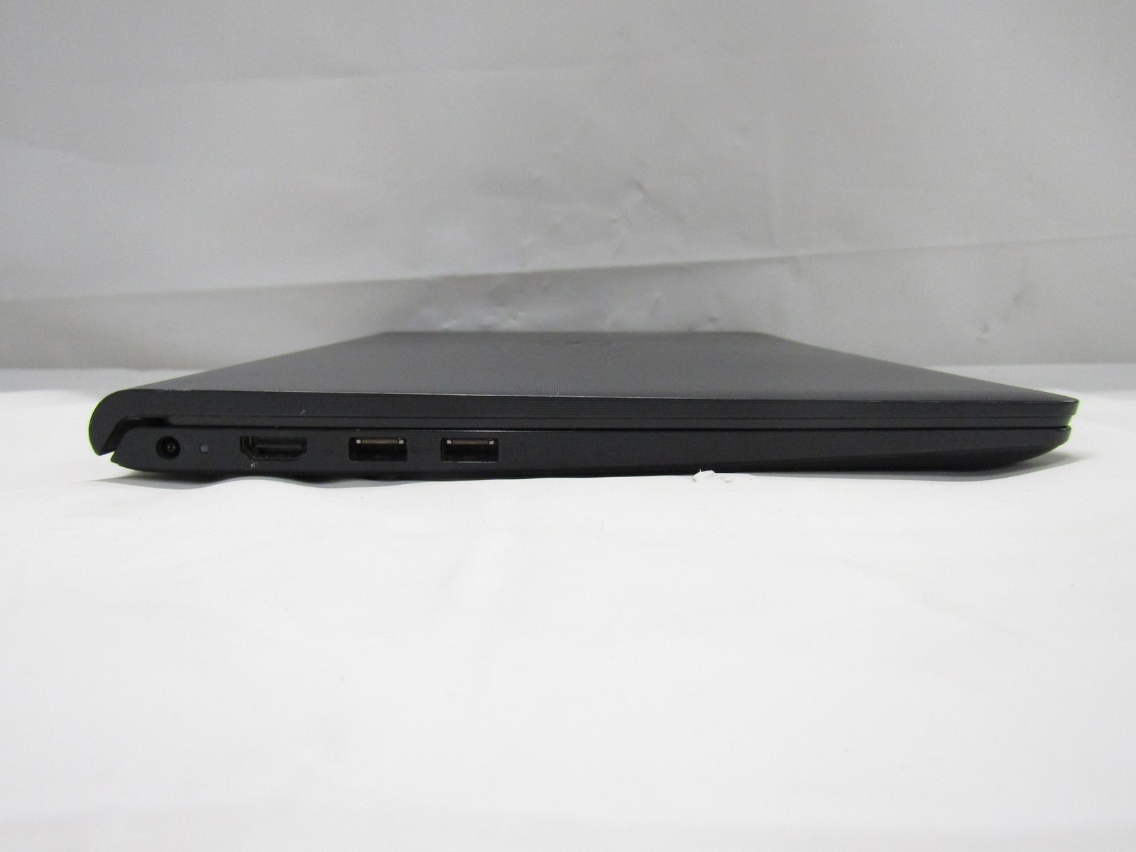 Dell Vostro 3420 2.80GHz Intel Core i7-1165G7 8GB RAM 512GB SSD 14″ FHD NO OS