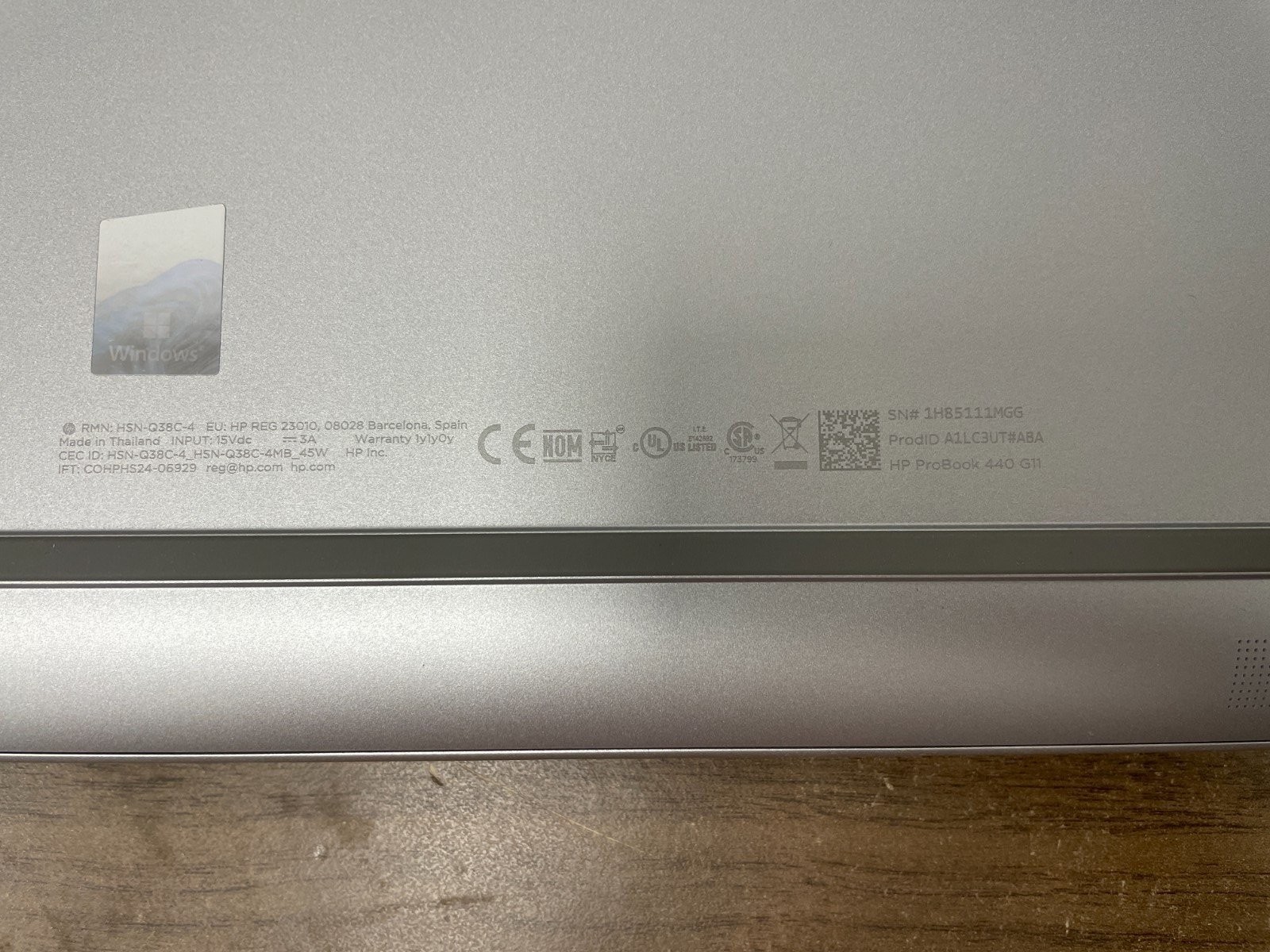 HP ProBook 440 G11 U7-155U 16GB 512GB W11P Wty 6/29/28, Corner Dent (READ)