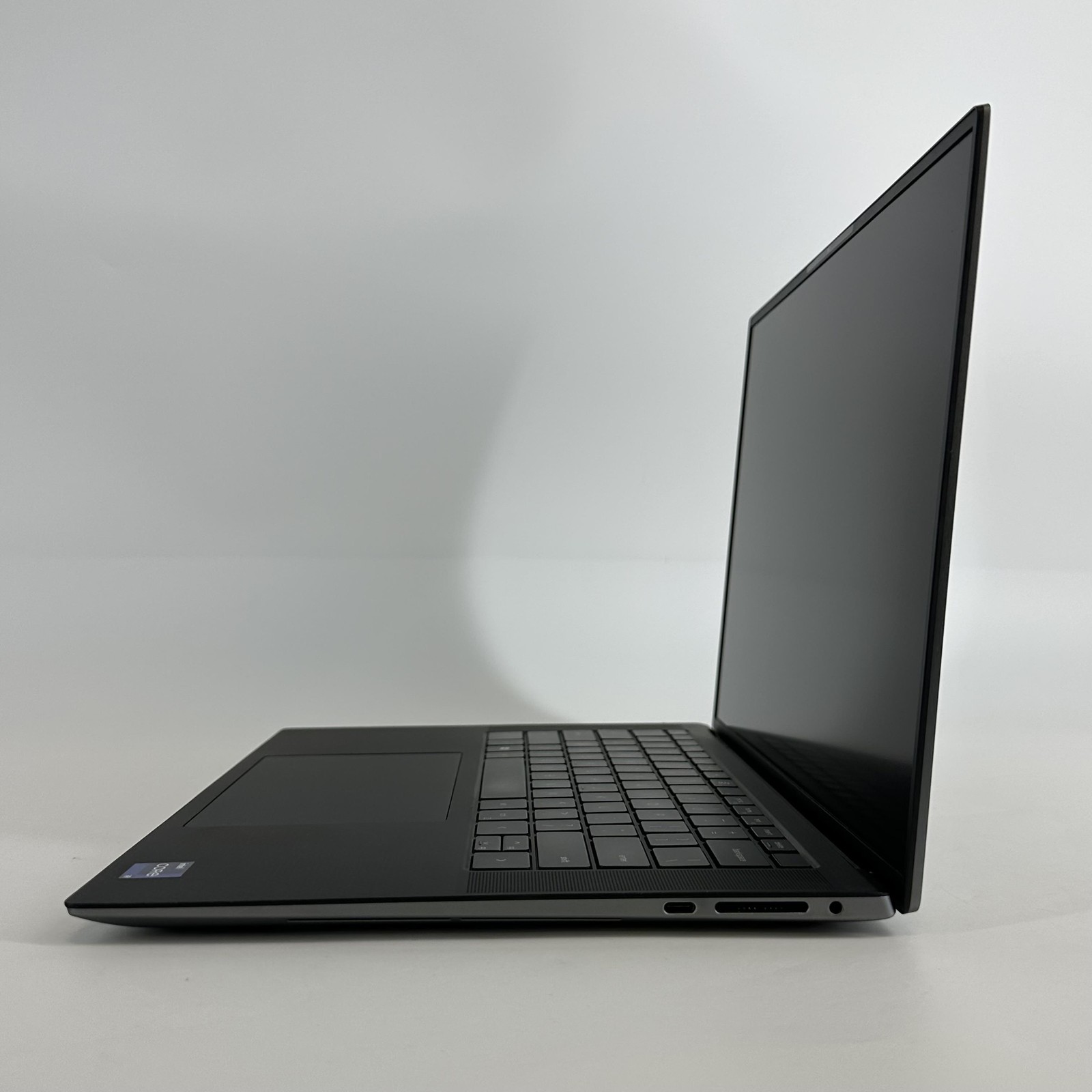 Dell Precision 5570 15.6 FHD+ 2.5 GHz i9-12900H 8GB 512GB SSD NVIDIA RTX A2000