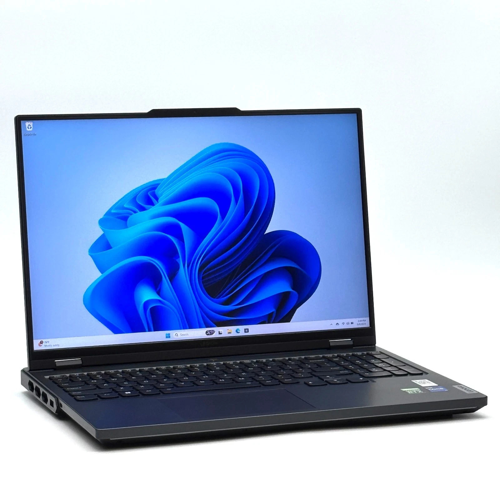 Lenovo Legion Pro 7 16″ 240Hz QHD✓i9-13900HX 24-Core✓64GB✓2TB SSD✓RTX 4080✓WRNTY