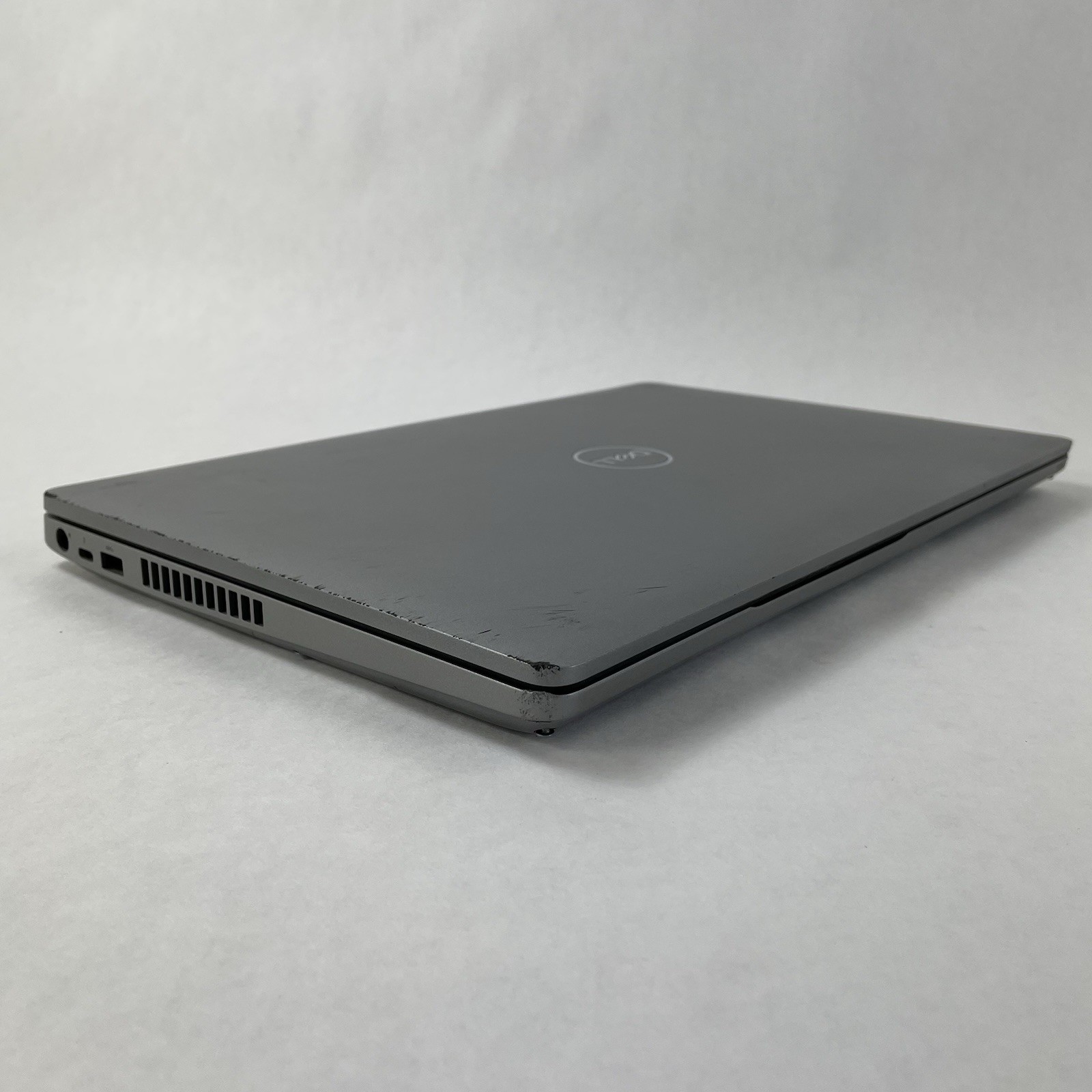 Dell Precision 3551 15.6″ i7-10750H 2.60 GHz 16 GB RAM No SSD/OS/AC