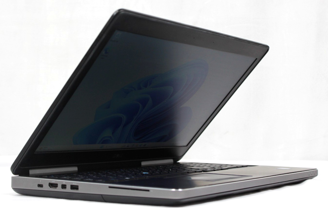 Dell Precision Laptop 7520 Intel i7-7820HQ 2.9GHz 16GB 2x256GB 4-Core SSD Win11