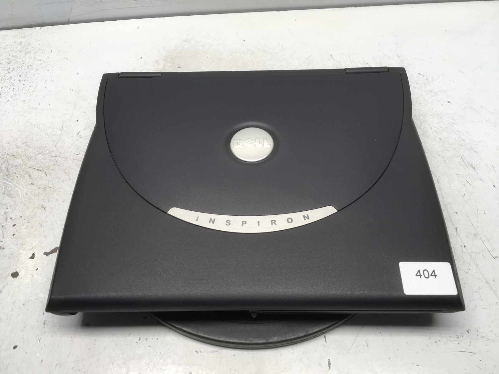 Dell Inspiron 4000 Intel Pentium III 600MHz 64 MB NO HDD No Batt