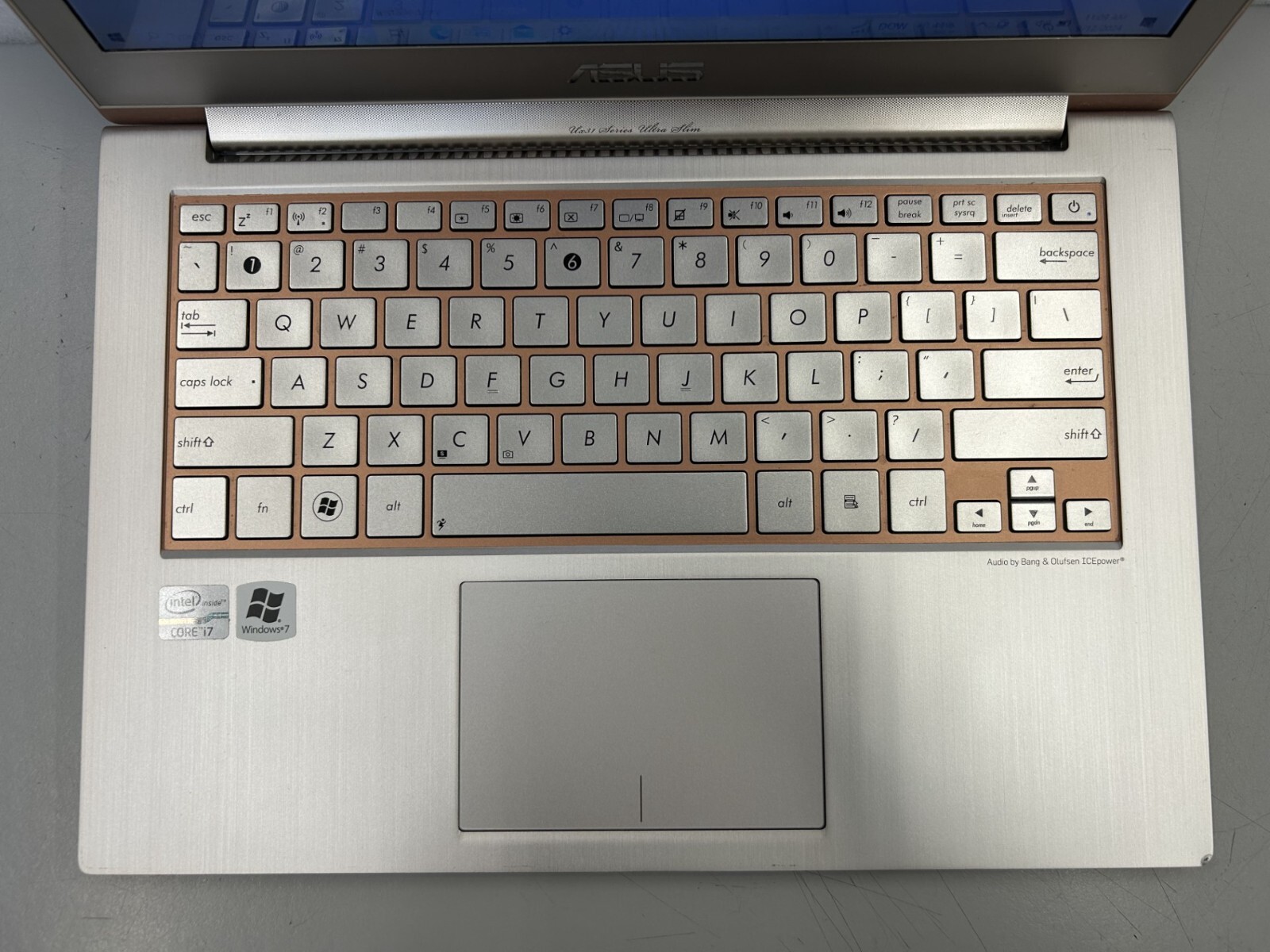 Asus UX31E-RY026V Zenbook 13.3″ Intel Core i7-2677M 1.8GHz 4GB 250GB SSD W10Home