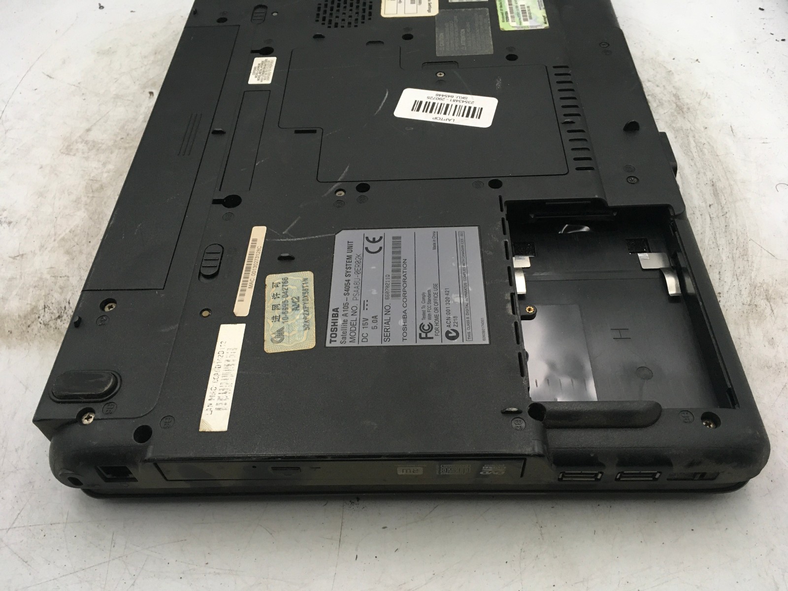 TOSHIBA SATELLITE A105 S4054 – FOR PARTS – INTEL CENTRINO – 512MB RAM – READ -BB