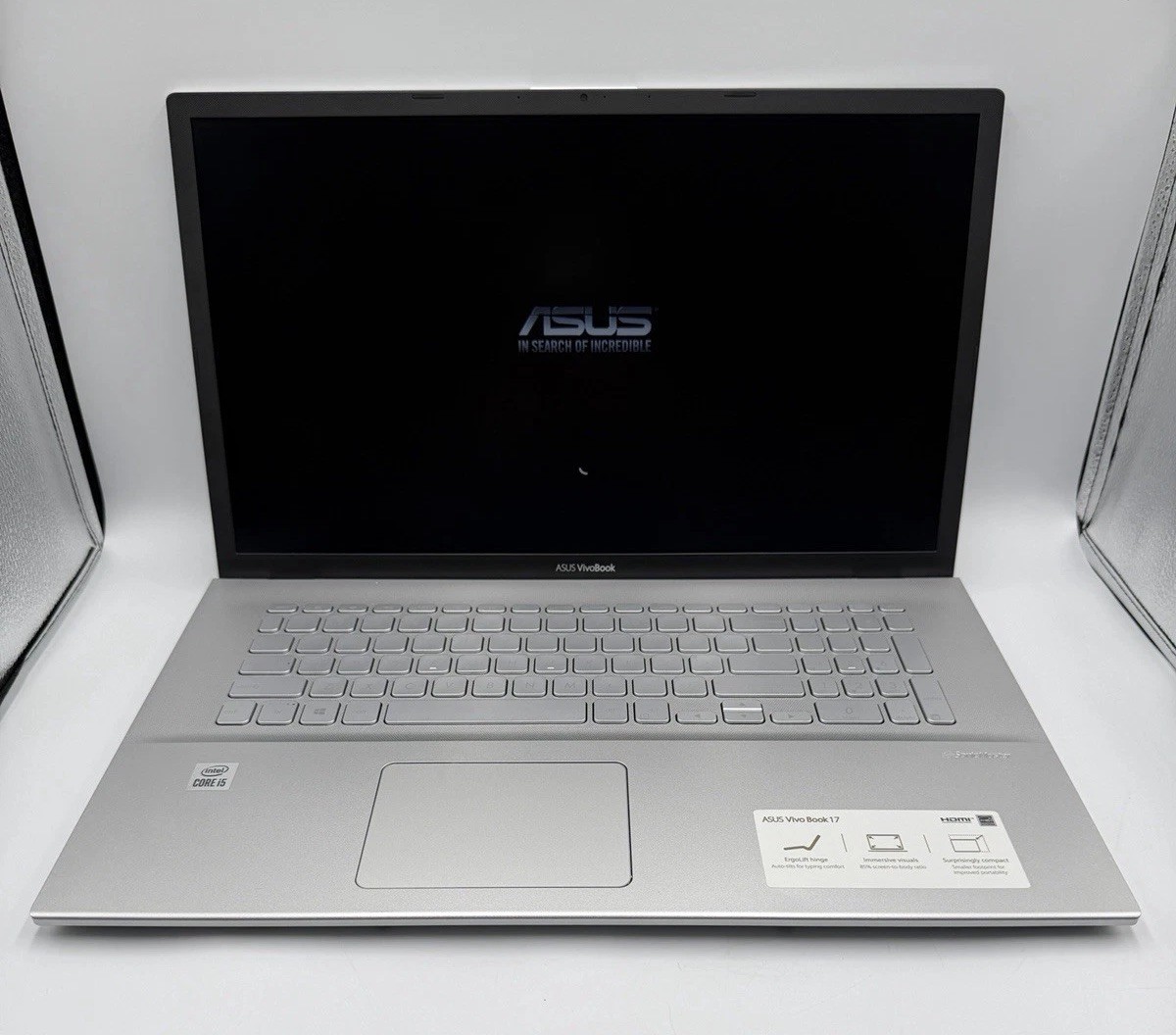 ASUS VivoBook 17 X712J 17.3″ Laptop i5-1035G1 12GB RAM 1TB Win 11 Charger