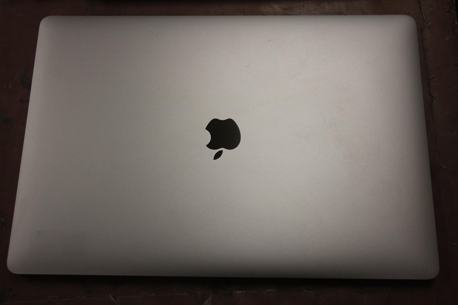 APPLE A2141 i7 2.60GHz 16GB RAM 500GB SSD 16-Inch MacBookPro