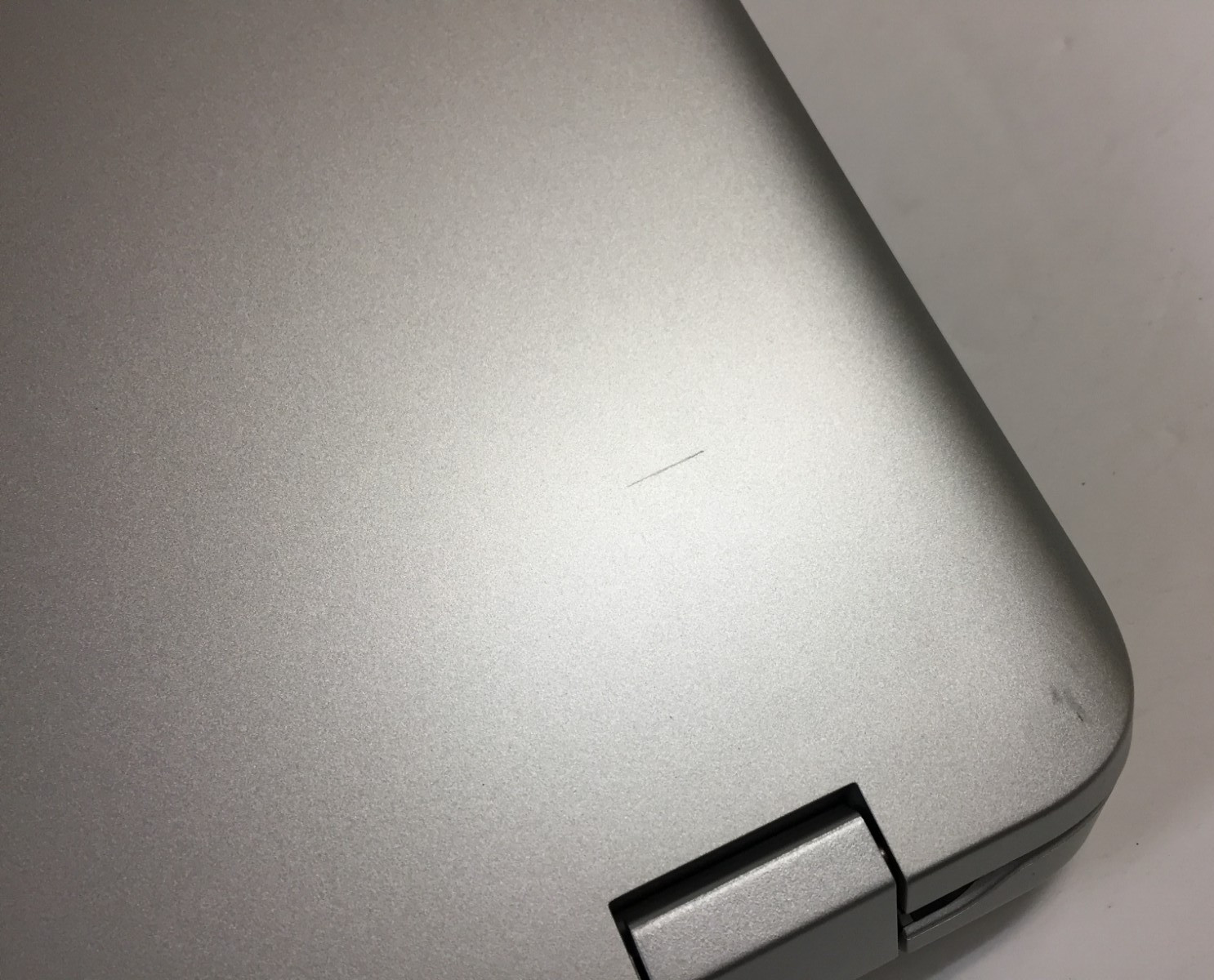 *Bad Battery*HP Pavilion 13-a110dx 13.3 Touch Laptop/i3-5010U/4GB/500GB HDD/W10H